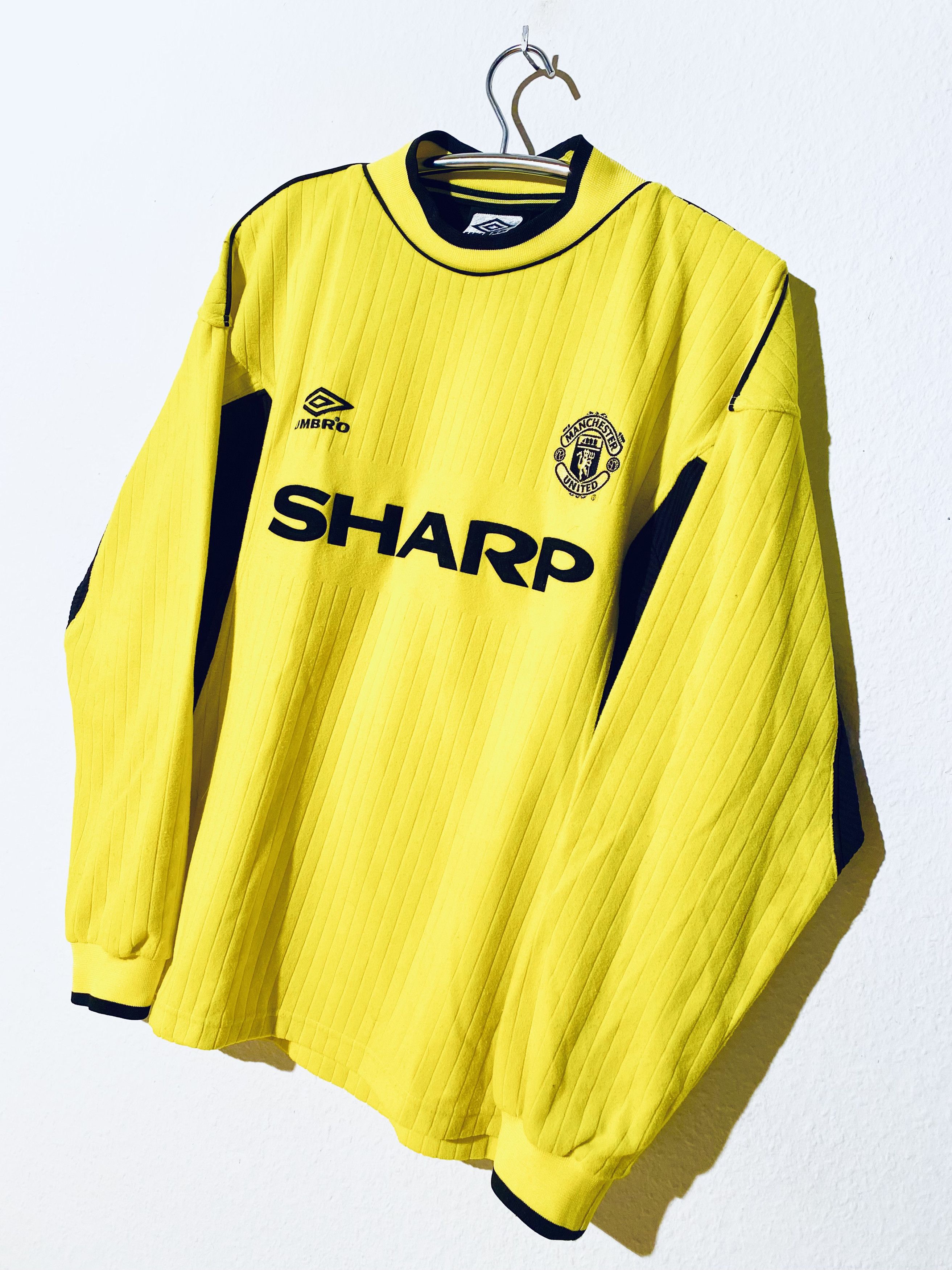 Umbro Manchester United Goalkeeper Home Jersey Shirt 1999 - 2000 Size US M / EU 48-50 / 2 - 3 Thumbnail