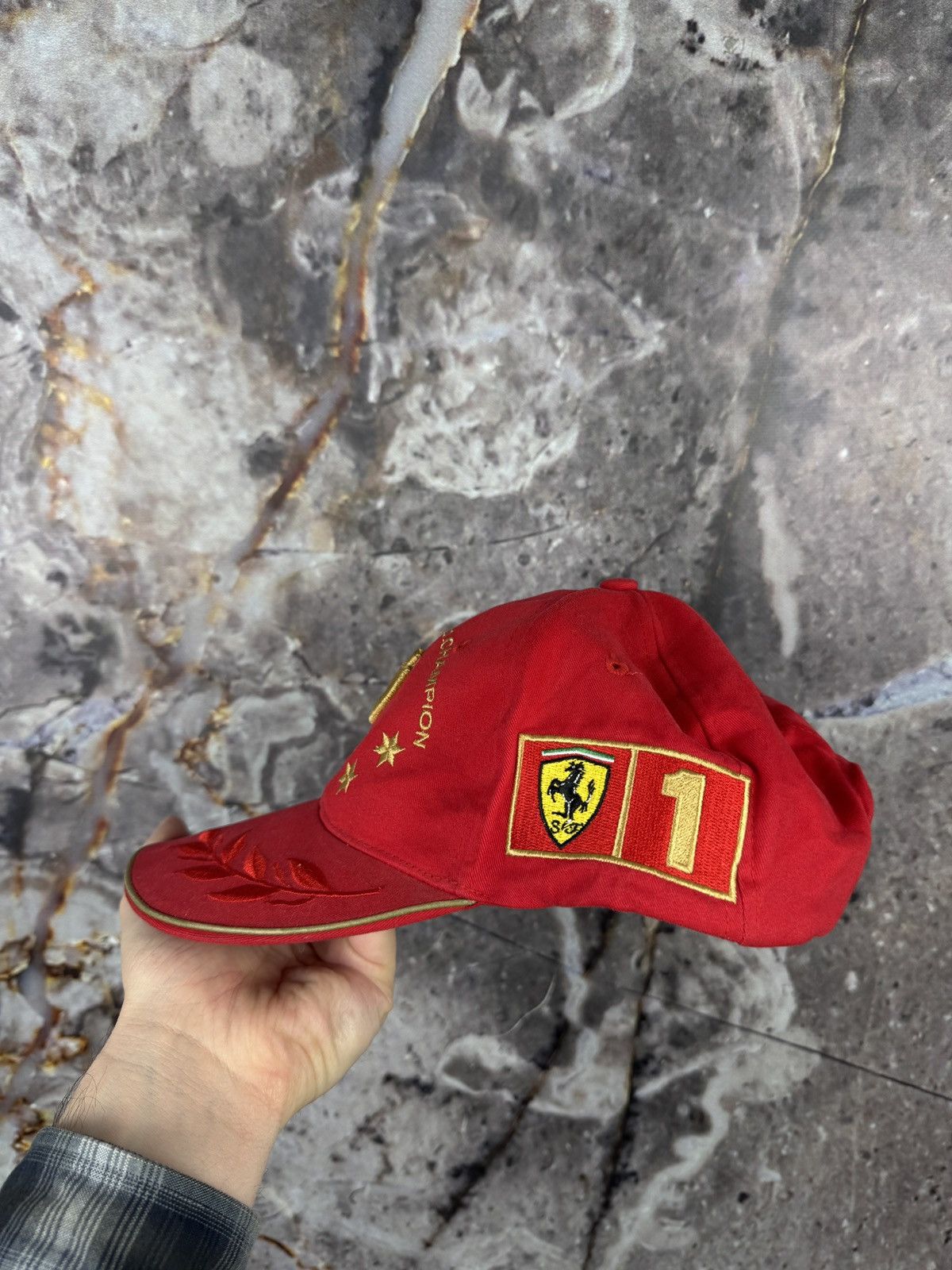Ferrari Ferrari 2002 Champion Michael Schumacher 1 Racing Size ONE SIZE - 3 Thumbnail