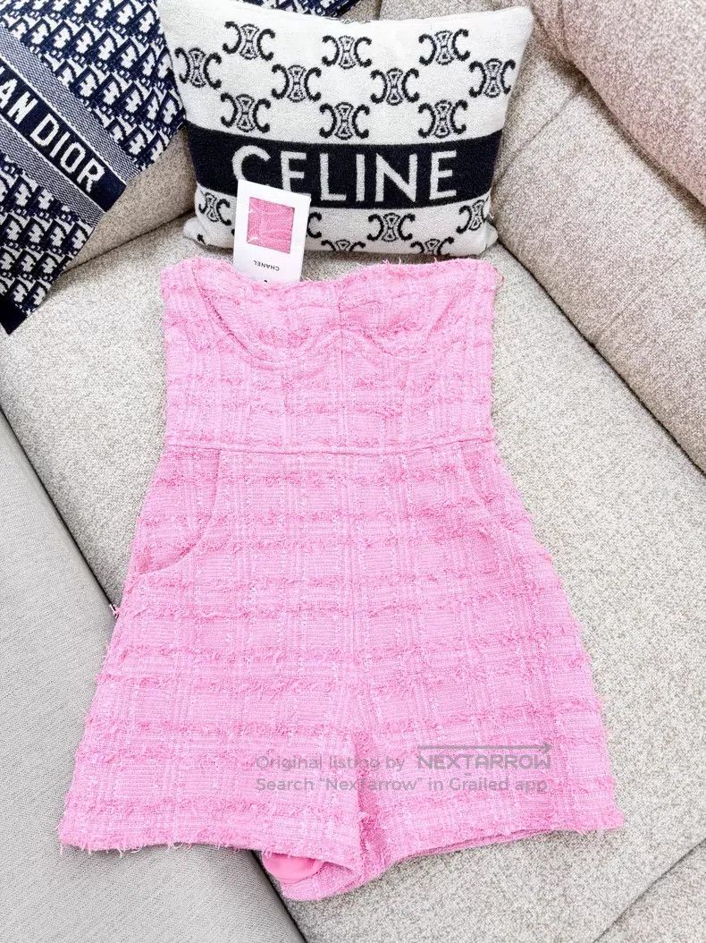 Chanel Chanel Tweed jumpsuit Size 25" / US 0 / IT 36 - 1 Thumbnail