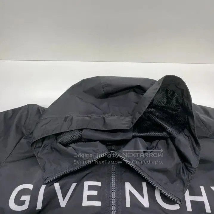 Givenchy Givenchy Men's Letter Print Zip Long Sleeve Jacket. Size US S / EU 44-46 / 1 - 6 Thumbnail