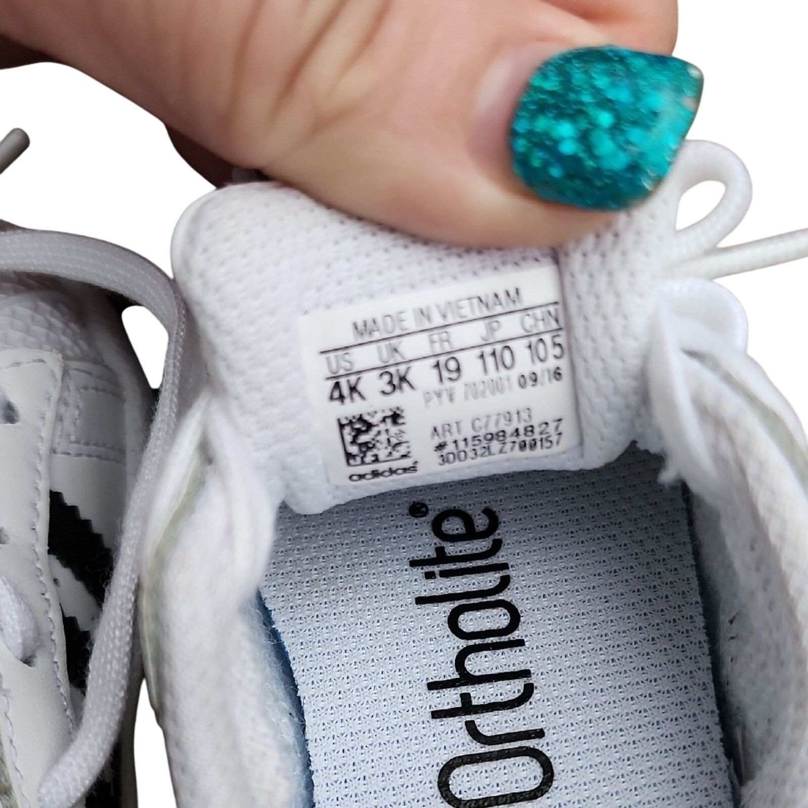 Adidas Adidas White and Black Superstar Sneakers with Shell Toe Size US 4 / IT 34 - 5 Thumbnail