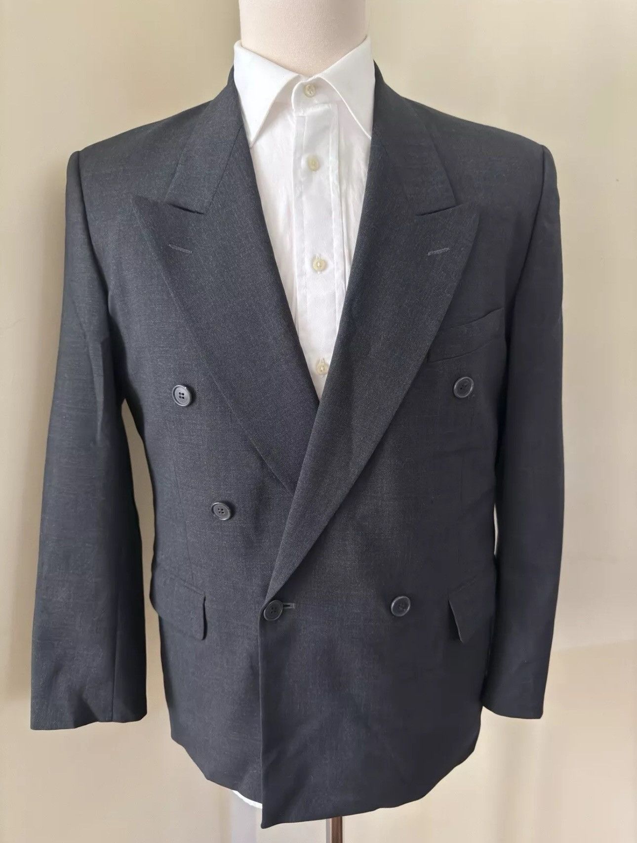 Yves Saint Laurent Yves Saint Laurent Made in France DB Peak Lapel Blazer 40R Size 40R - 1 Thumbnail