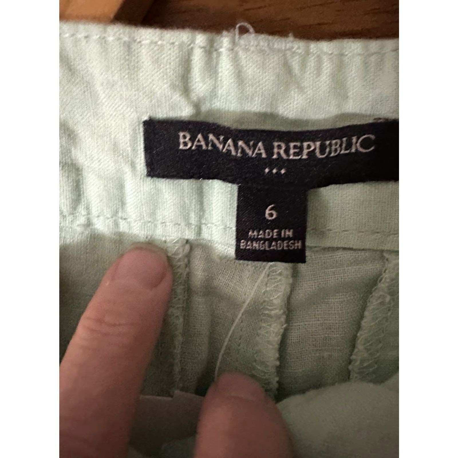 Banana Republic NWT Banana Republic Factory Store Women Green Linen Pants 6 Cropped Slim Boyfriend NWT Pants Womens Spring Green Linen 6 Size 28" / US 6 / IT 42 - 3 Thumbnail