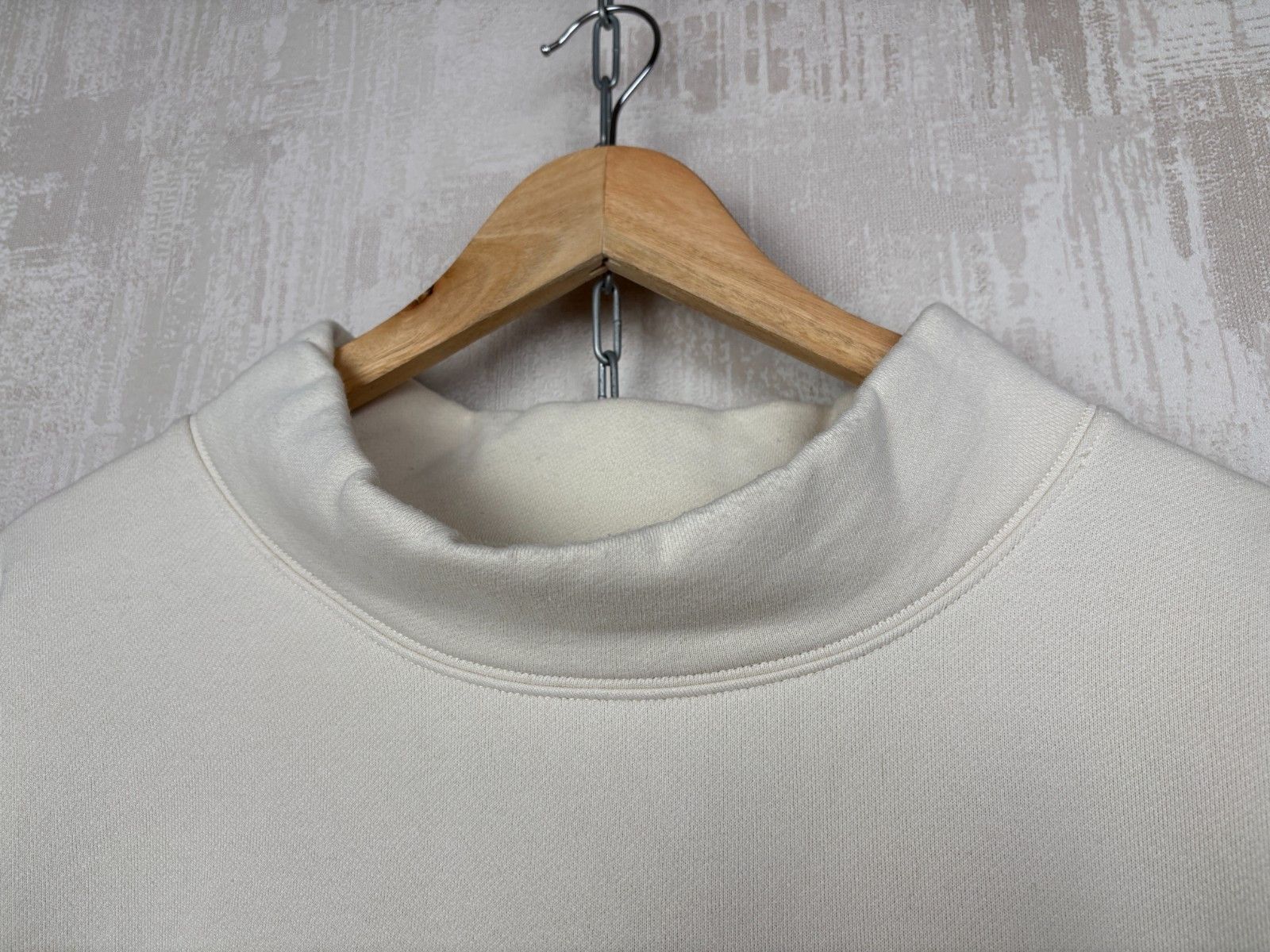 Essentials Essentials Fear of God Turtleneck Sweatshirt Cream Ivory Size US XXL / EU 58 / 5 - 5 Thumbnail