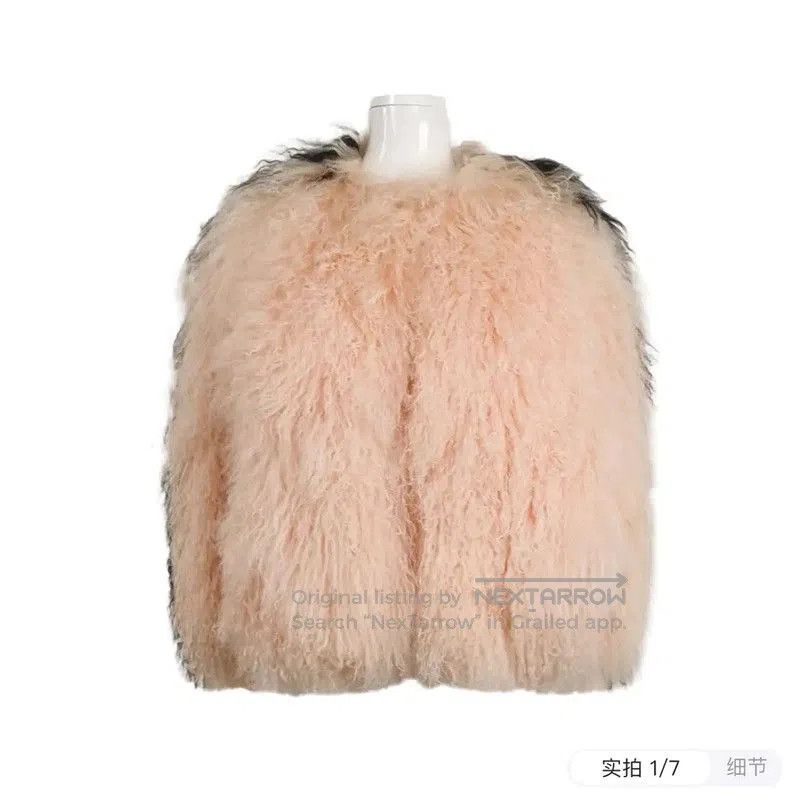 Fendi Fendi Pink Mink Fur Women's Coat . Size M / US 6-8 / IT 42-44 - 1 Thumbnail