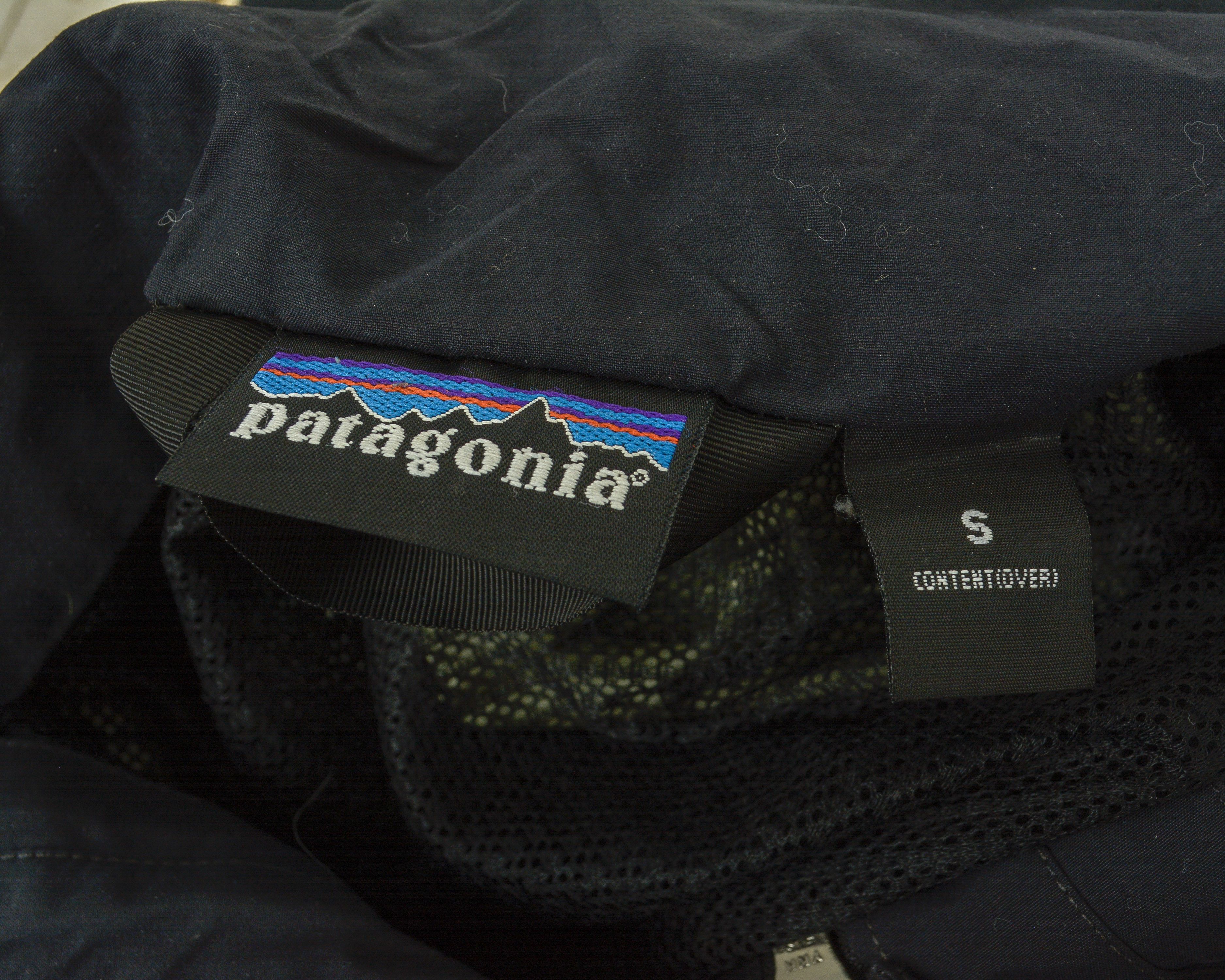 Patagonia Gore-Tex Vintage 2000s Men's S rainproof jacket coat parka Size US S / EU 44-46 / 1 - 8 Thumbnail