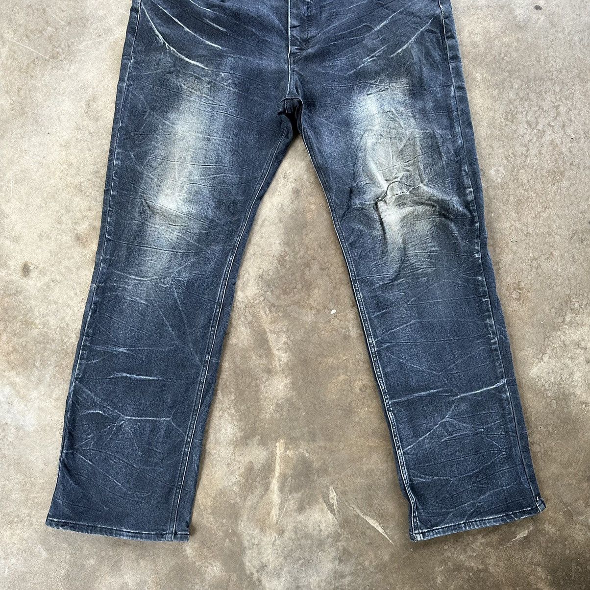 Japanese Brand Vintage Japanese Faded Distressed Denim Jean Pant W40 Size US 40 / EU 56 - 2 Thumbnail