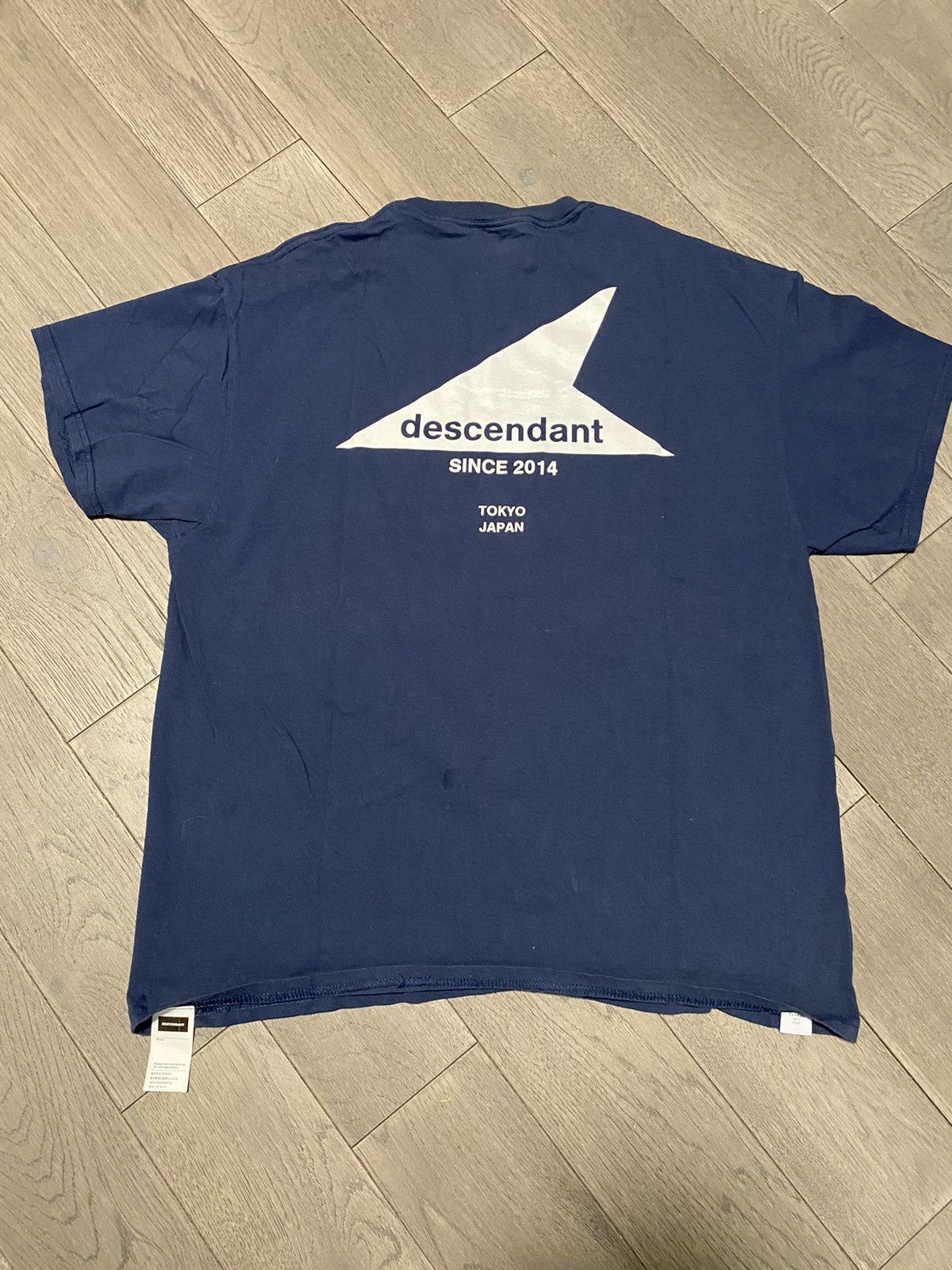 Descendant Descendent T shirt Size US L / EU 52-54 / 3 - 4 Thumbnail