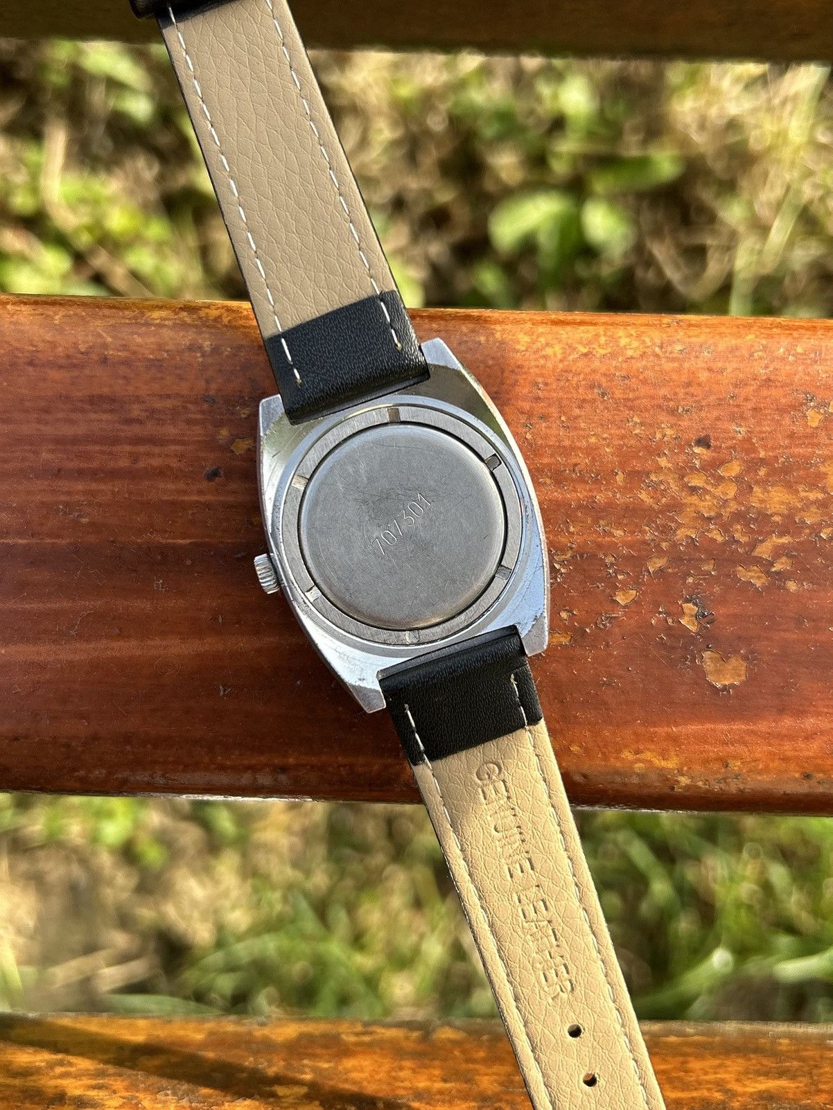 Vintage Vintage Watch Luch Soviet USSR Mechanical Retro 1970s Size ONE SIZE - 14 Thumbnail