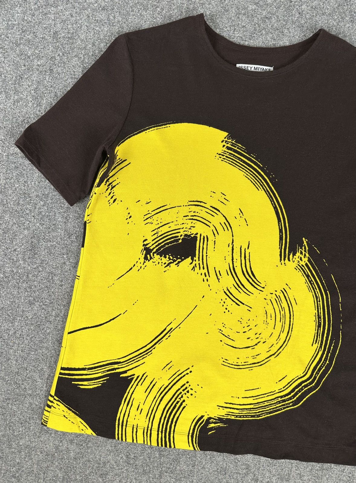 Issey Miyake Issey Miyake - RTW Fall 2022 - Printed Graphics Crewneck Tee Size US M / EU 48-50 / 2 - 2 Thumbnail