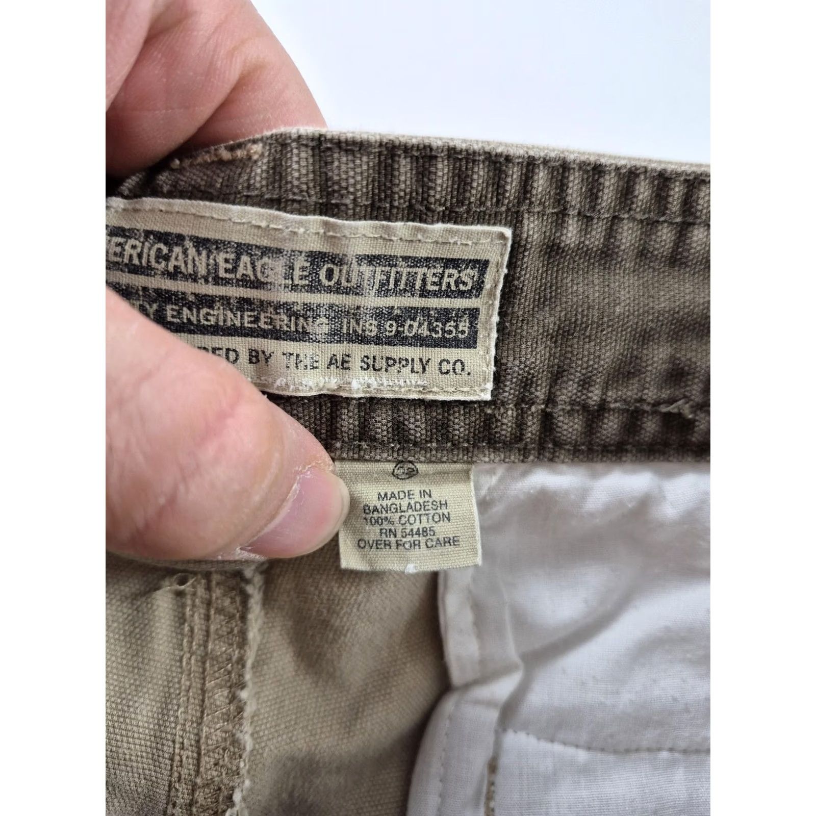 American Eagle Outfitters VINTAGE? No. Y2K American Eagle Outfitters Cargo Shorts Mens 38 Beige Canvas Drawstring Size US 38 / EU 54 - 6 Thumbnail