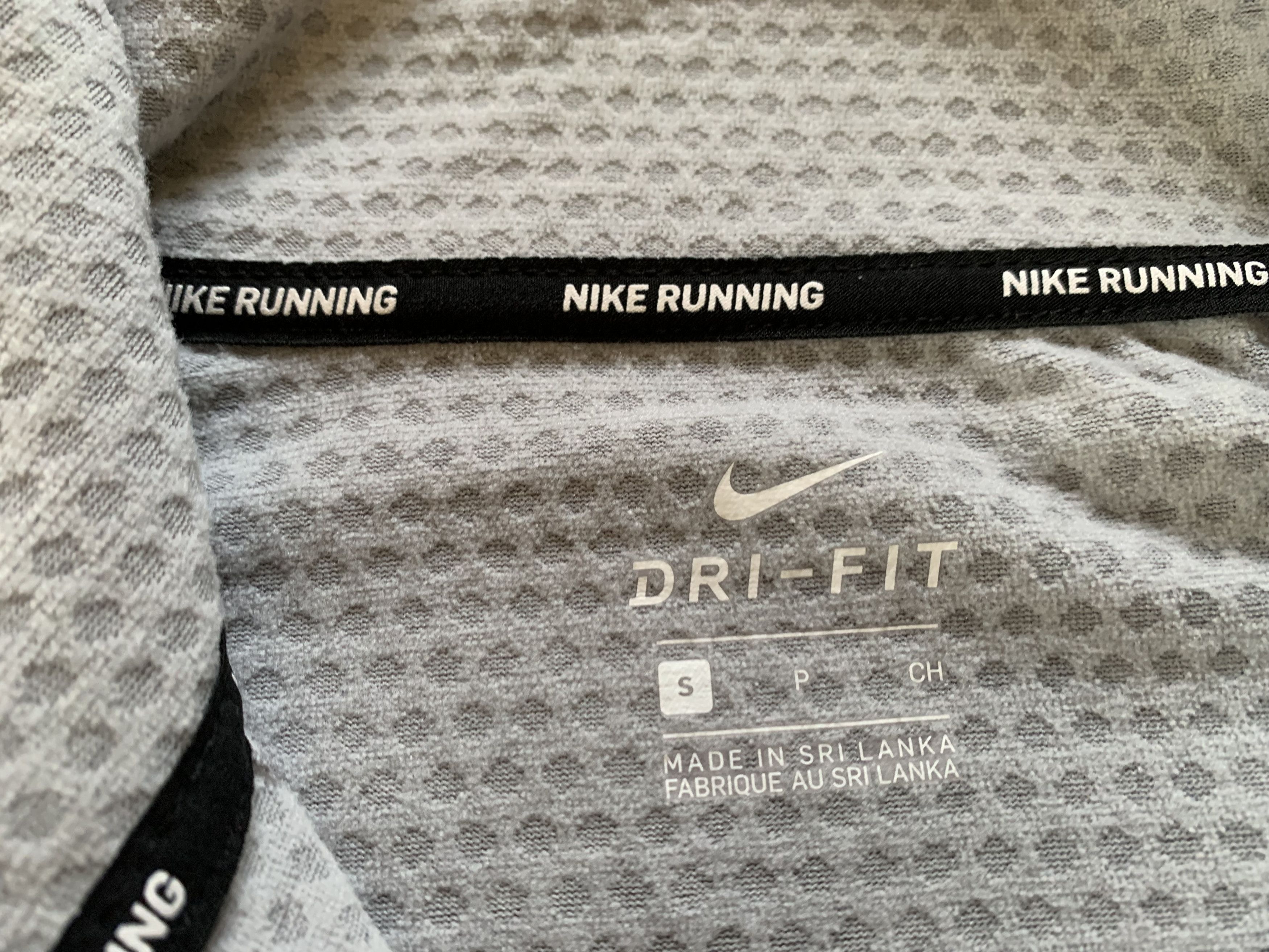Nike Nike Running Long Sleeve Grey Dri Fit Pullover Size US S / EU 44-46 / 1 - 6 Thumbnail