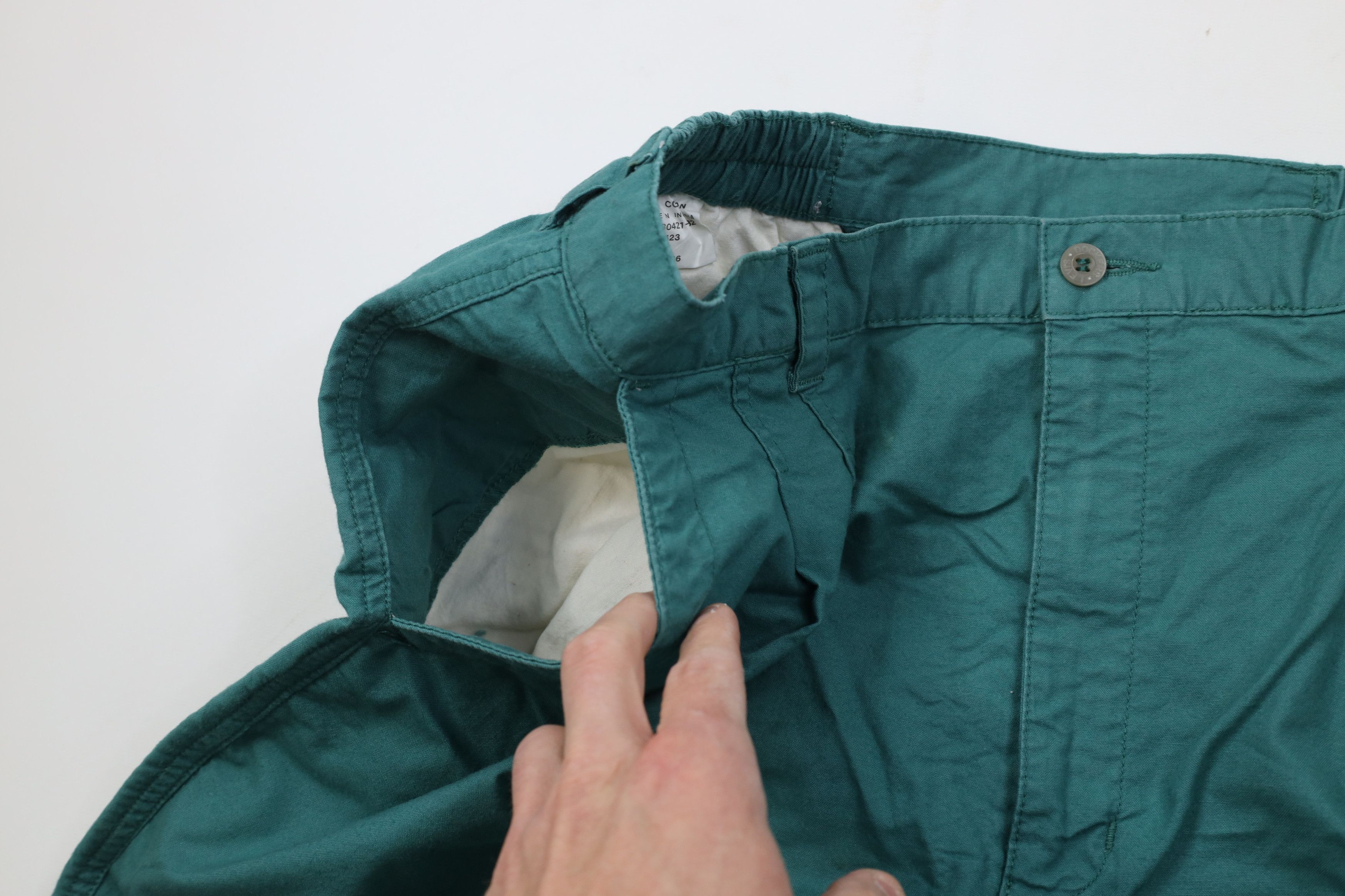 Vintage Vintage 90s Streetwear Pleated Above Knee Chino Shorts Green Size US 36 / EU 52 - 8 Thumbnail