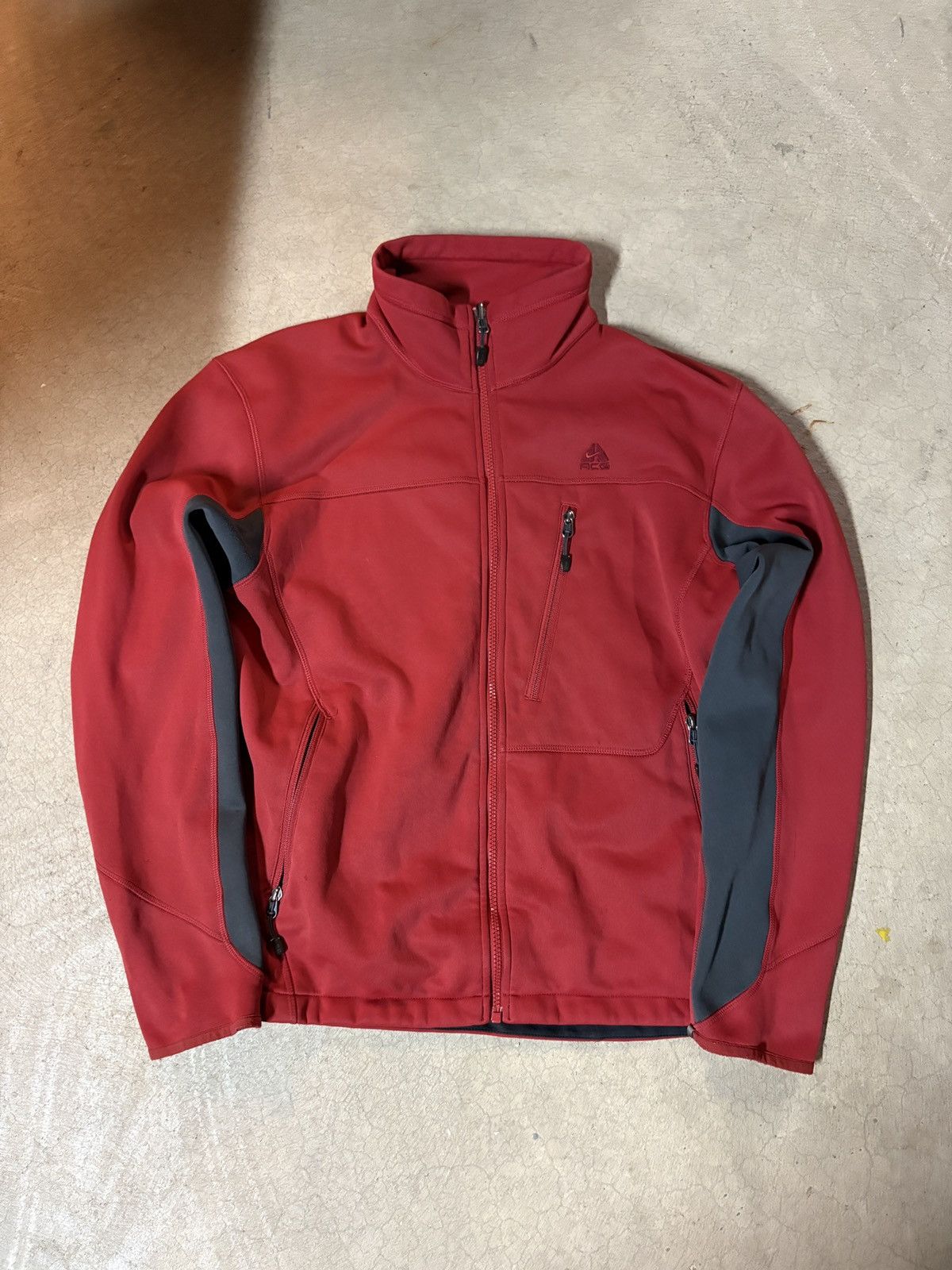 Nike ACG Vintage 00’s Nike Acg Fleece Jacket Red Size Medium Size US M / EU 48-50 / 2 - 1 Thumbnail