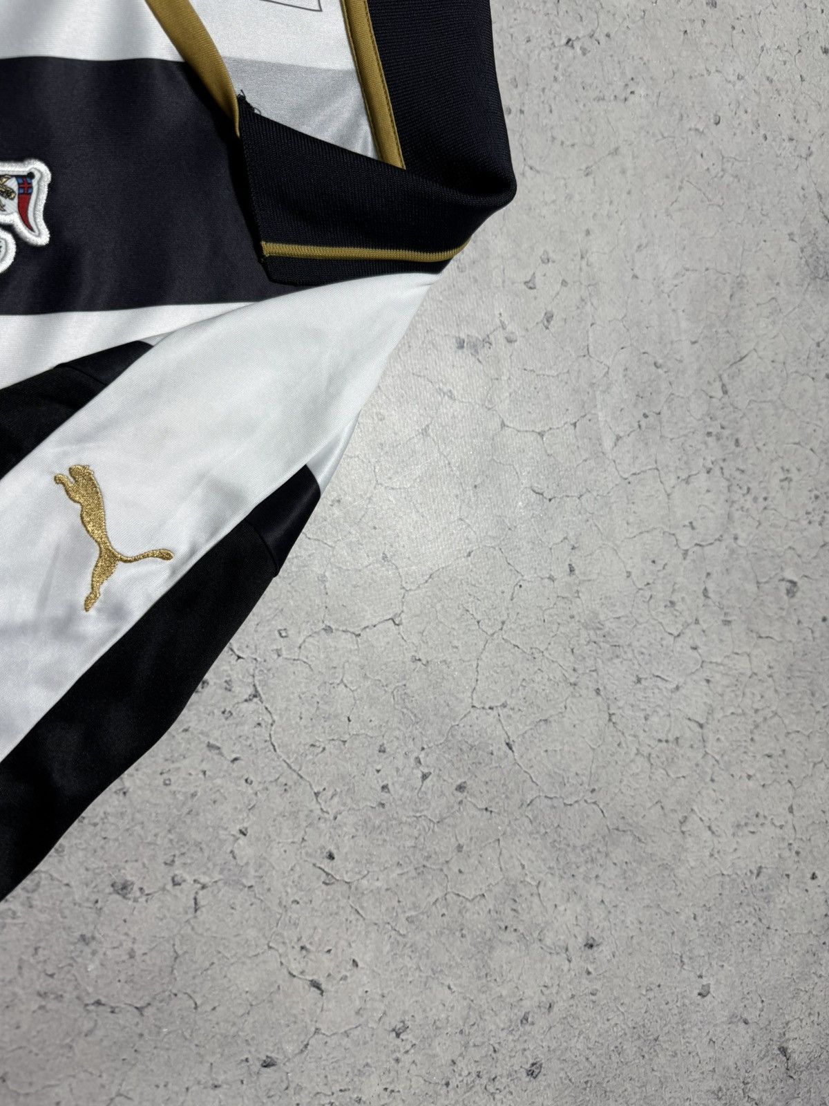 Puma Puma FC Newcastle United 2016/2017 Soccer Jersey Vintage Size US L / EU 52-54 / 3 - 5 Thumbnail