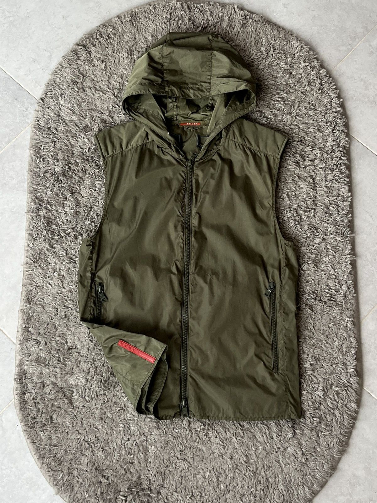 Prada Vintage Luxury Nylon Vest Prada MADE IN ITALY 🇮🇹 Size US S / EU 44-46 / 1 - 1 Thumbnail