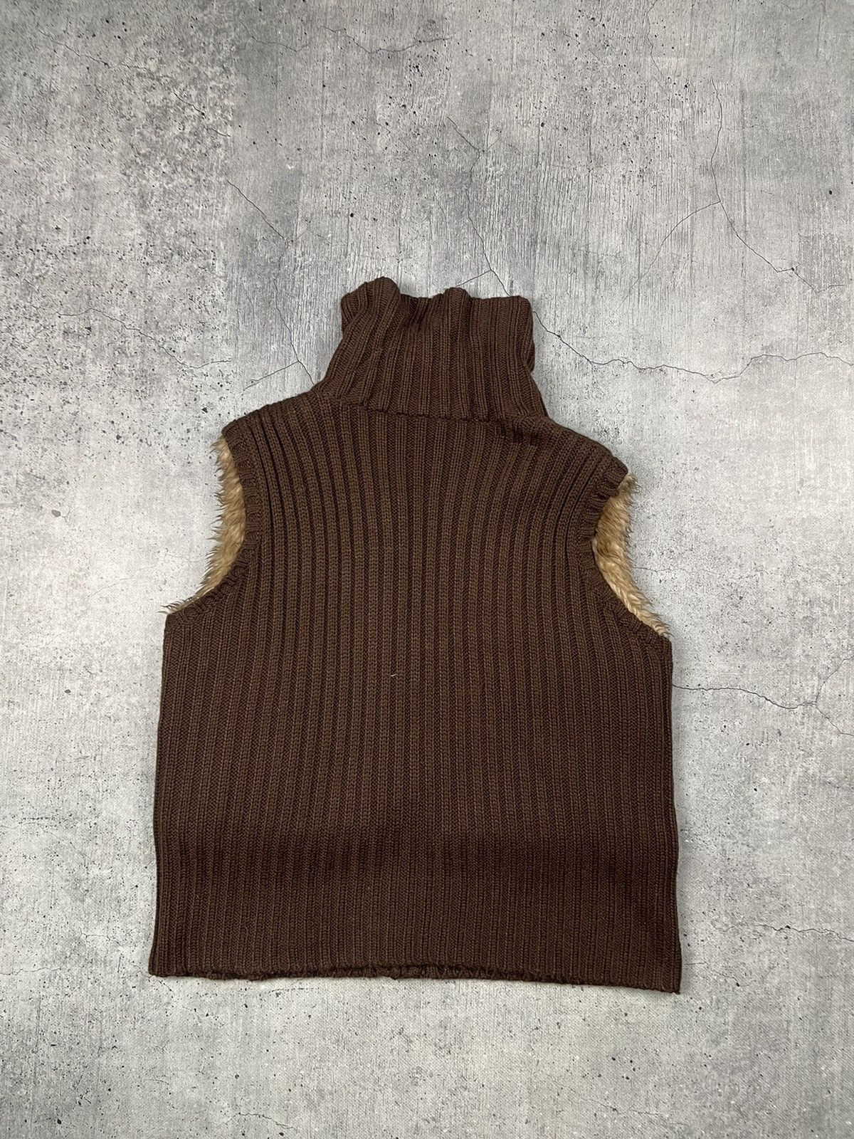Japanese Brand × Vintage Vintage Fur Vest two-sided Y2K / Avant Garde / Size US S / EU 44-46 / 1 - 6 Thumbnail