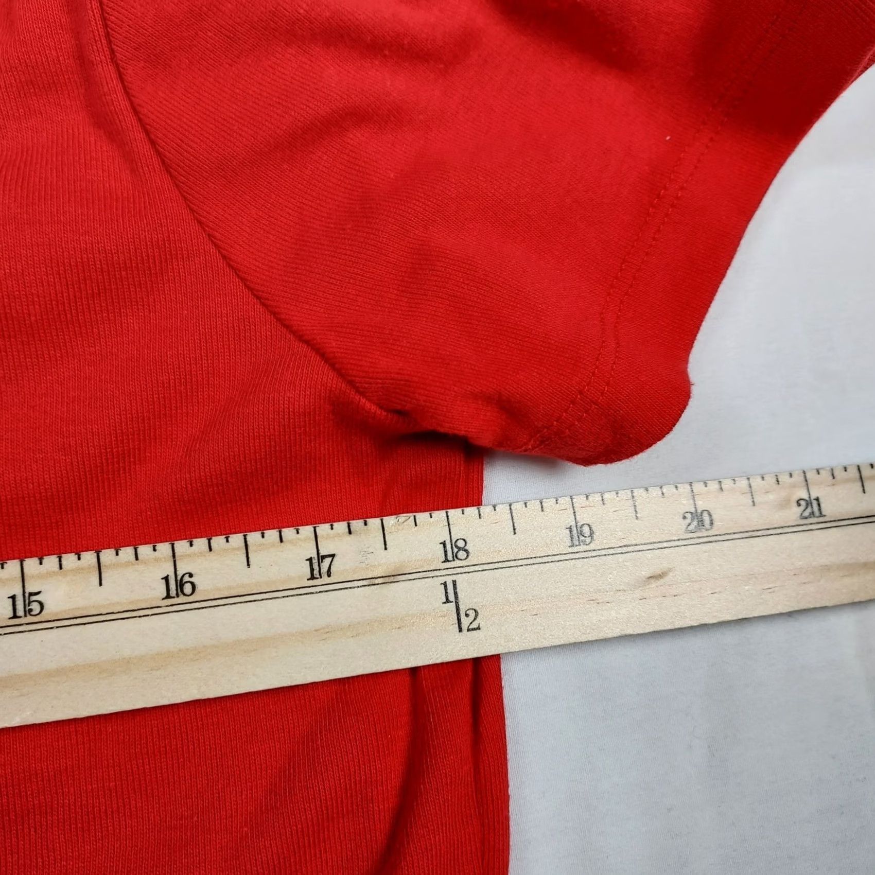 SOMET Sriracha Shirt Red Graphic Tee Size Medium Unisex Crew Neck Short Sleeve Cropped Spring Casual VINTAGE N/A Size M / US 6-8 / IT 42-44 - 5 Thumbnail