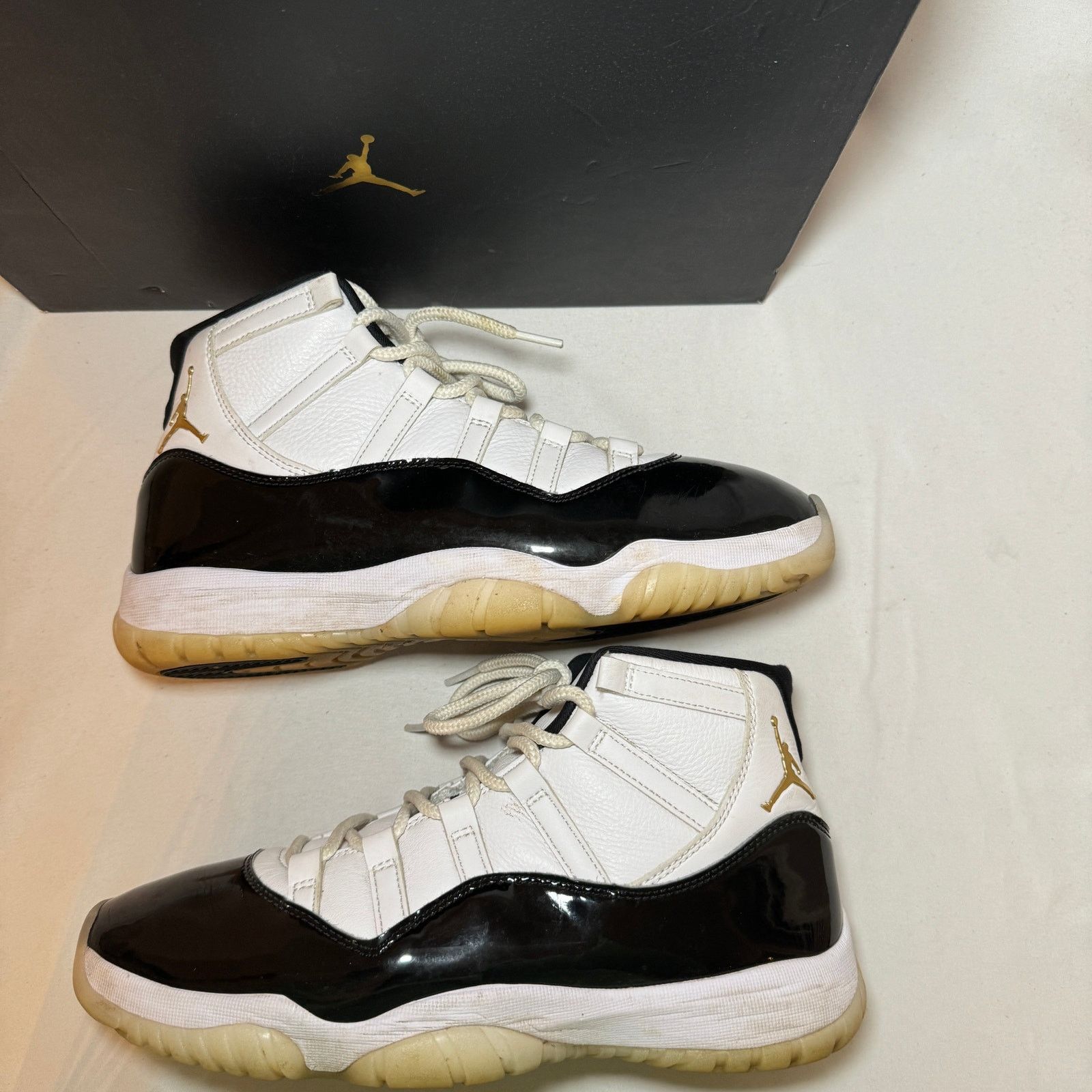 Jordan Brand × Nike Size 10 - Air Jordan 11 Retro Gratitude / Defining Moments Size US 10 / EU 43 - 2 Thumbnail