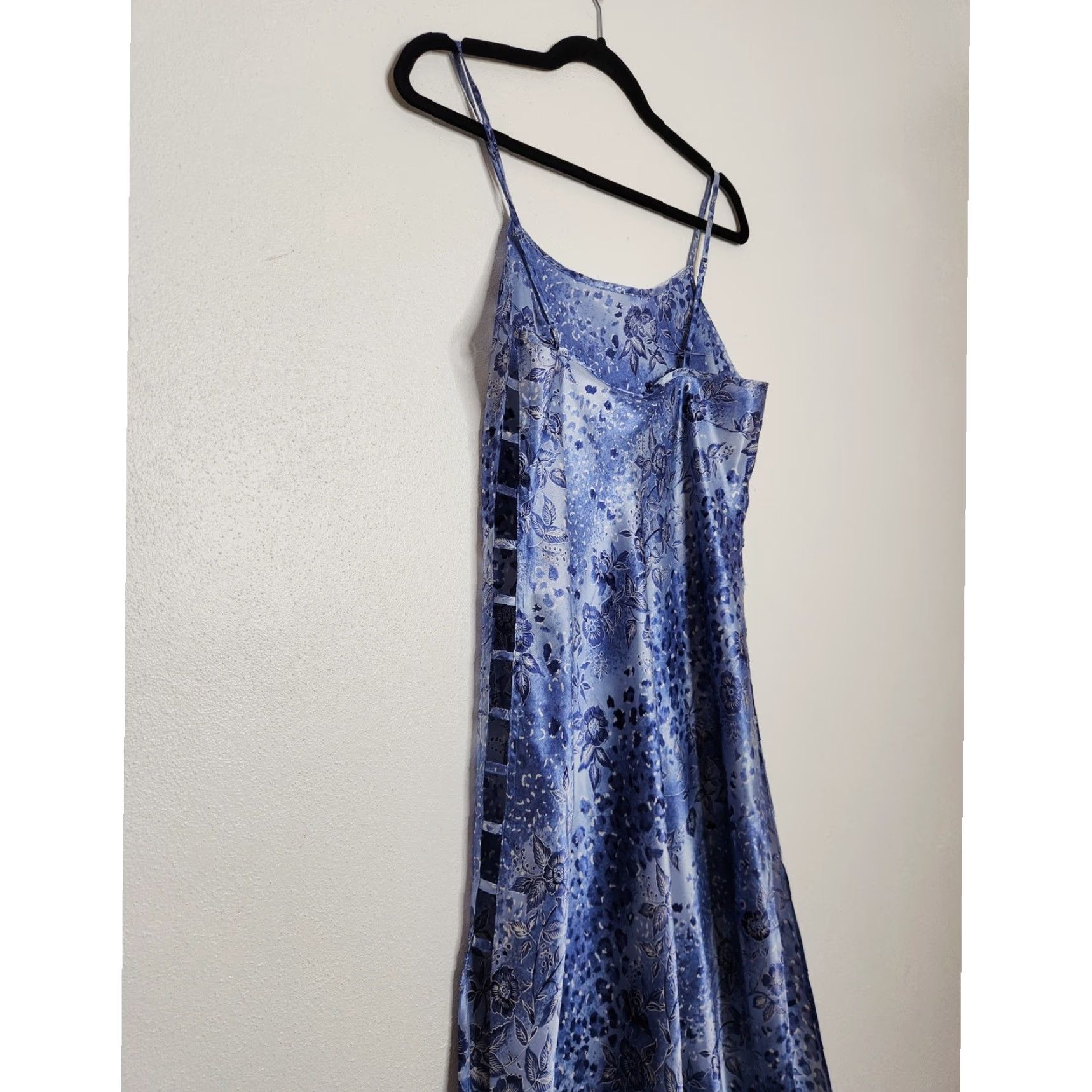 Vintage VINTAGE Slip Dress Dress, Midi, Blue, Inner Most, M, Women, Style: Slip Dress, Floral Ombre Tie Dye, Y2K, Fairy Whimsy Art, 90s Inspired Size M / US 6-8 / IT 42-44 - 5 Thumbnail