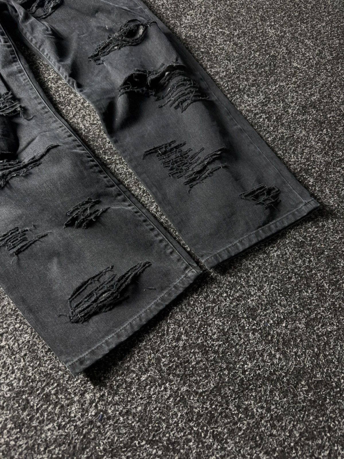 Diesel Luxury Y2K Diesel Niclah Heavy Distressed Washed Black Jeans Size 31" - 4 Thumbnail