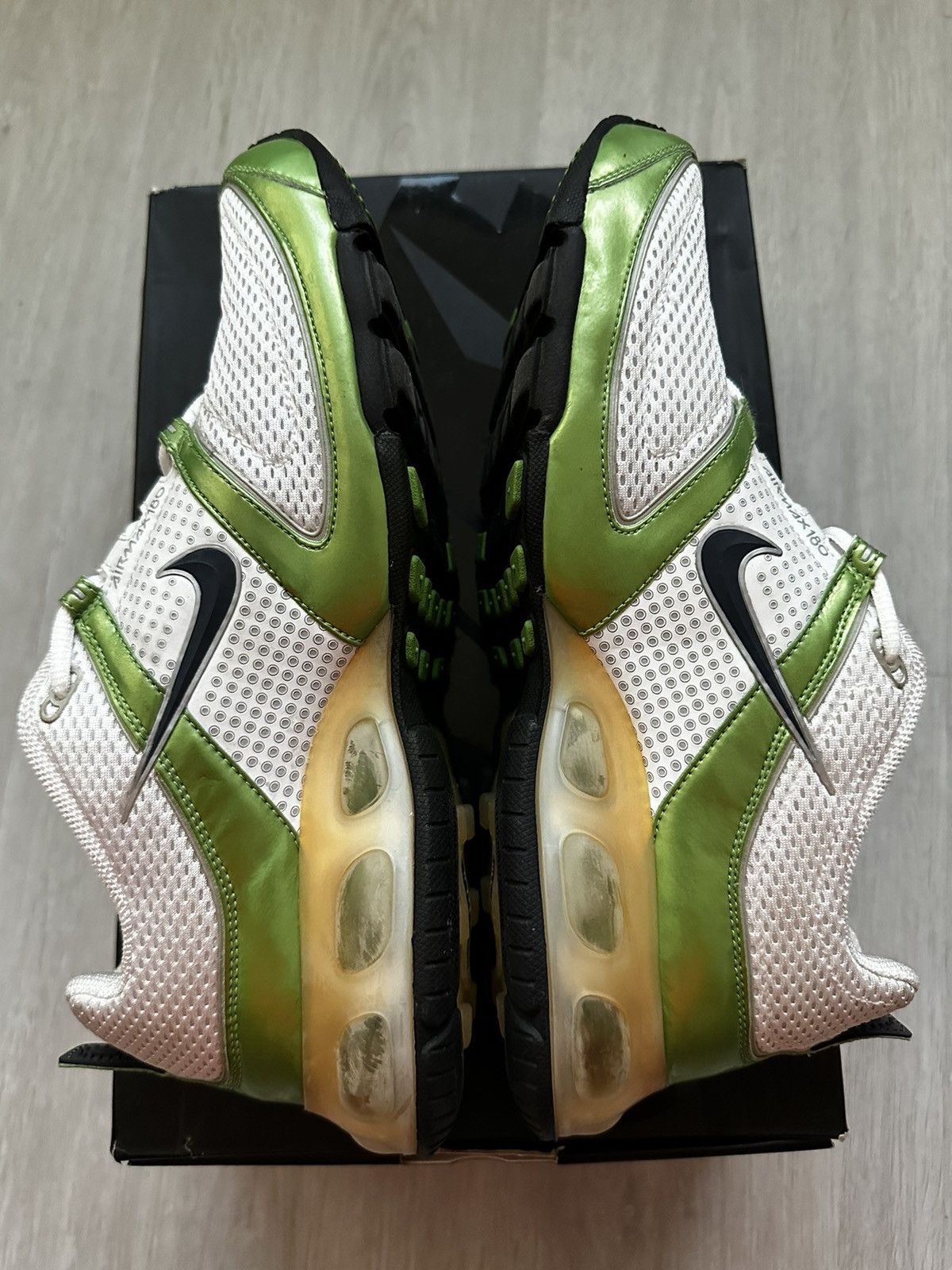 Nike Vintage Nike Airmax 180 White Metallic Green 2006 Size US 11 / EU 44 - 2 Thumbnail