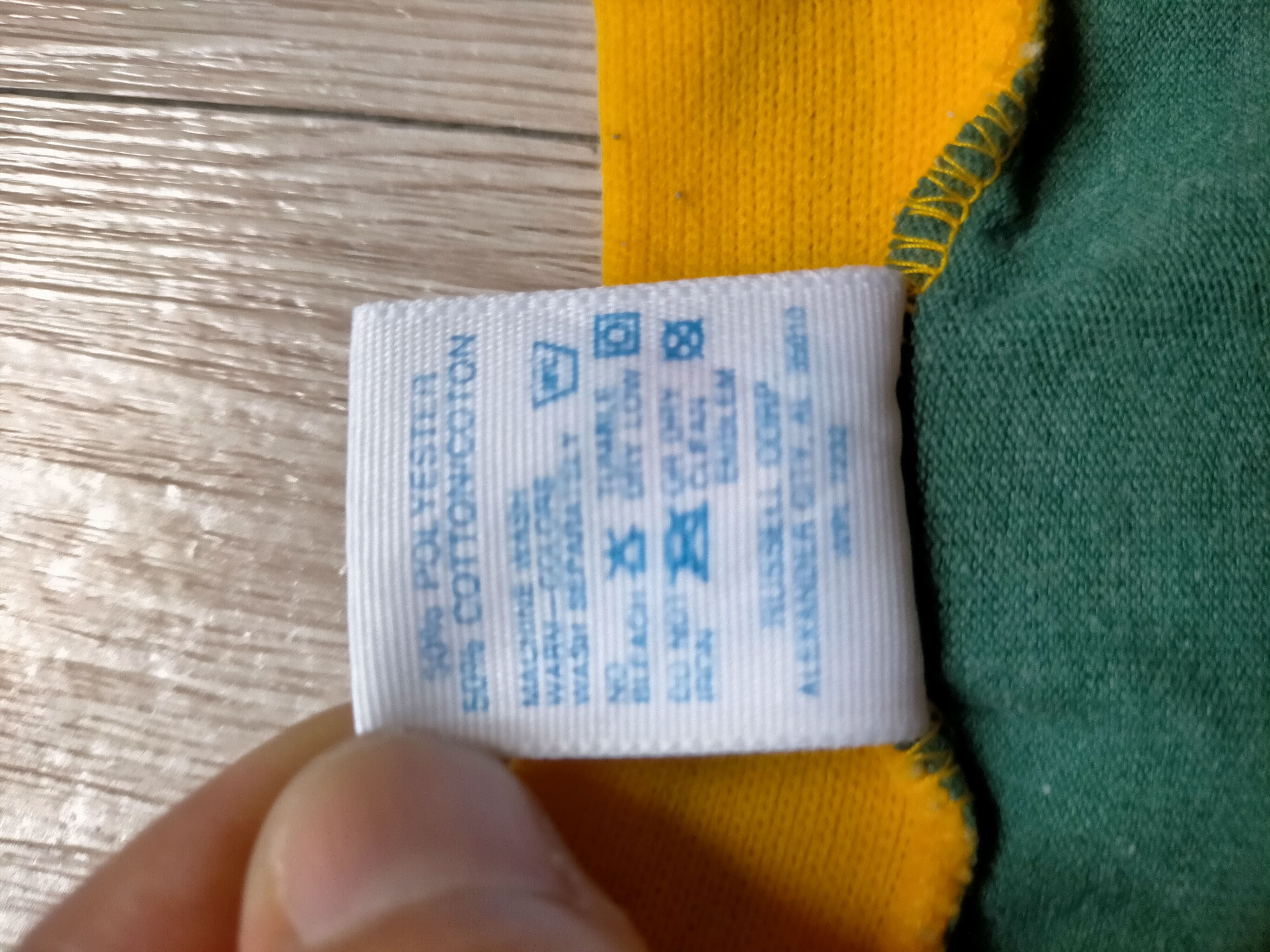 Vintage Vintage 90s Russel Athletic Single stich tee Size US M / EU 48-50 / 2 - 10 Thumbnail