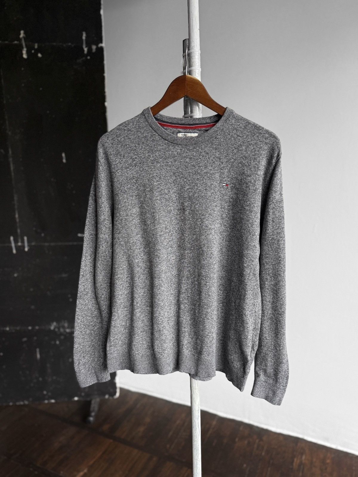 Designer × Tommy Hilfiger Tommy Hilfiger Denim Mens Long Sleeve Sweatshirt Small Logo Size US S / EU 44-46 / 1 - 1 Thumbnail
