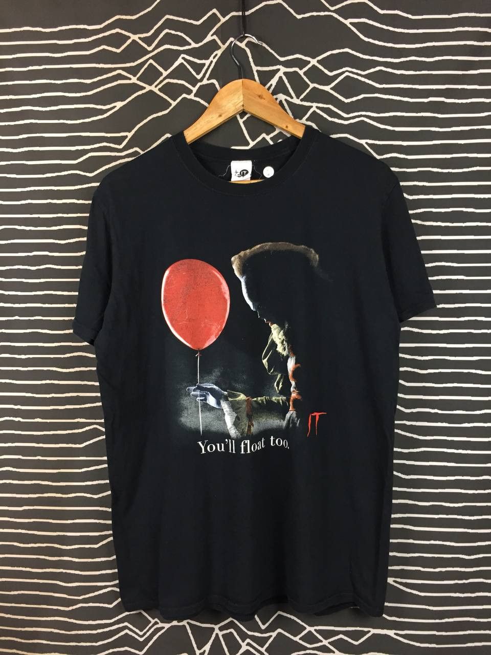 Vintage IT Pennywise "You'll Float Too" Horror Movie Tee Size US L / EU 52-54 / 3 - 1 Thumbnail