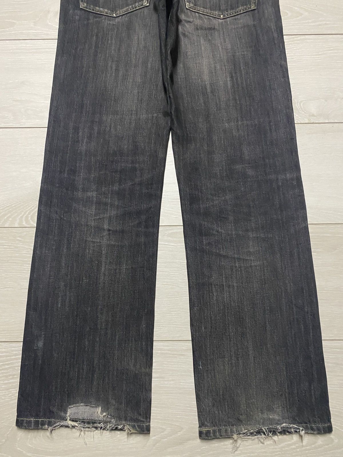 Jun Takahashi Japanese Brand Uniqlo Black Denim Distressed Loose Jeans Size US 33 - 6 Thumbnail