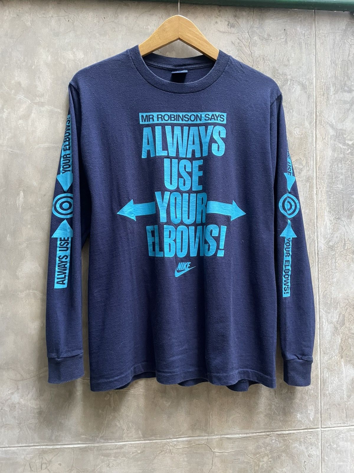 Nike Vintage NIKE blue tag david robinson nba tee shirt size M Size US M / EU 48-50 / 2 - 1 Thumbnail