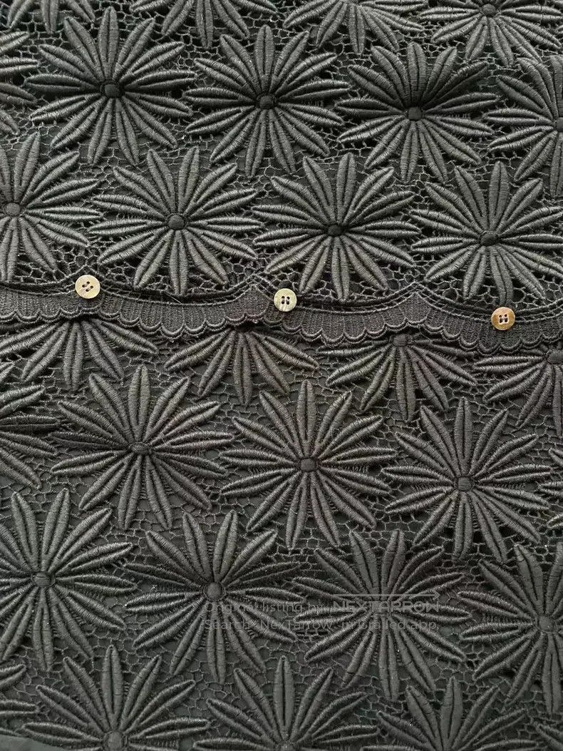 Comme des Garcons Comme Des Garcons Floral Embroidered Openwork Shirt Size L / US 10 / IT 46 - 6 Thumbnail