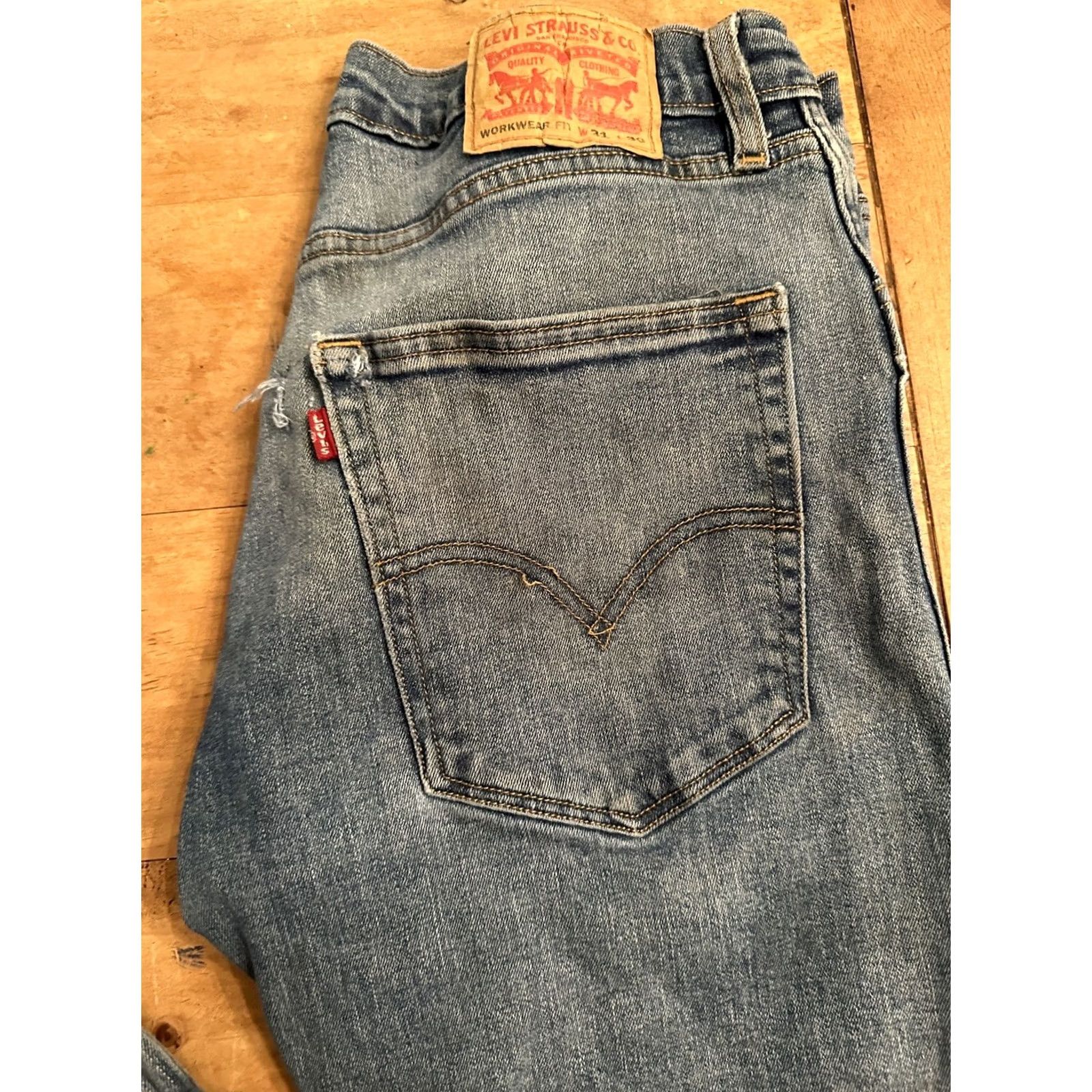 Levi's Levi's Jeans Mens 31x30 Regular Taper Blue Denim Dark Wash Workwear Fit Size US 31 - 2 Thumbnail