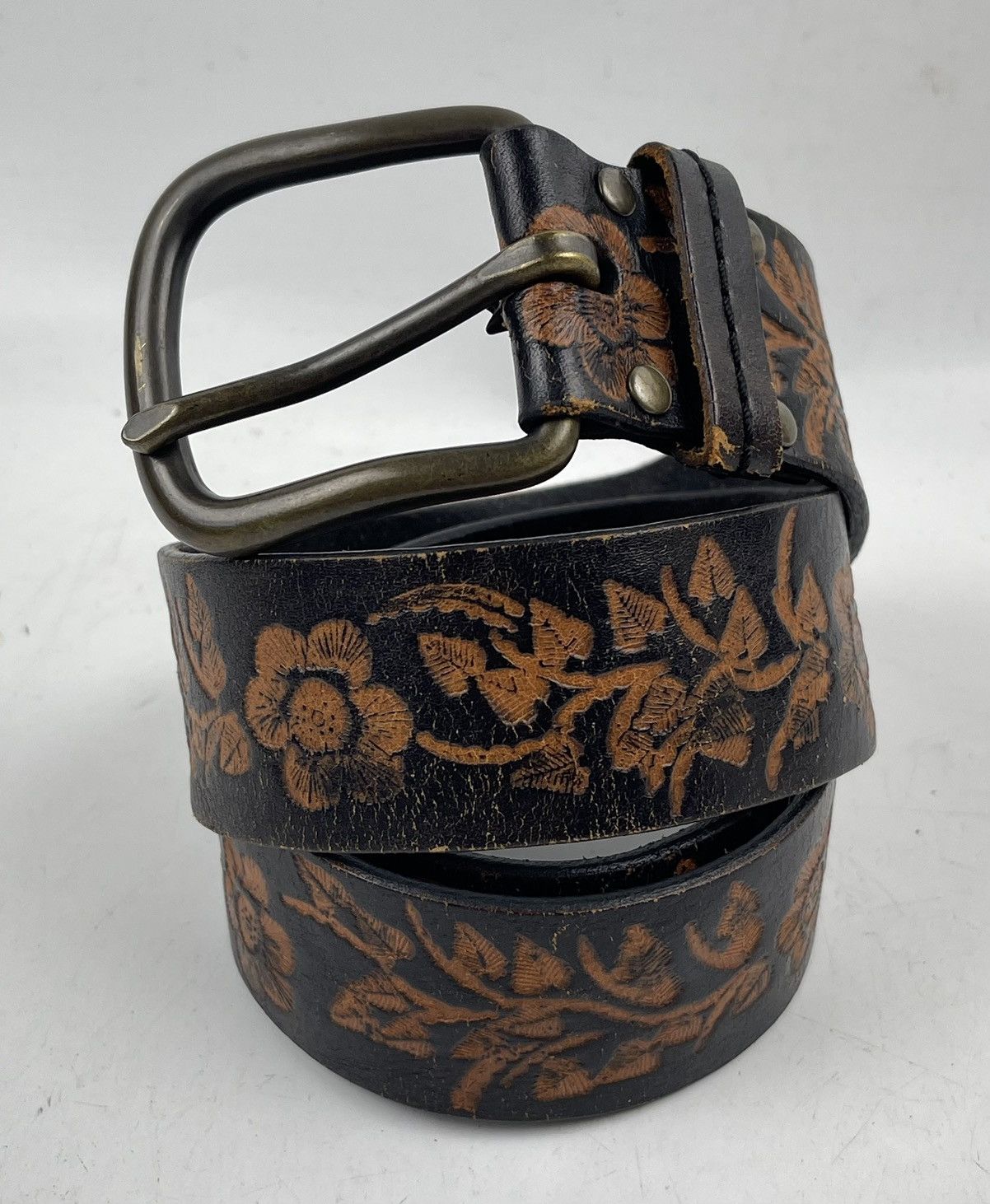 Japanese Brand nice design leather belt tc48 Size 30 - 1 Thumbnail
