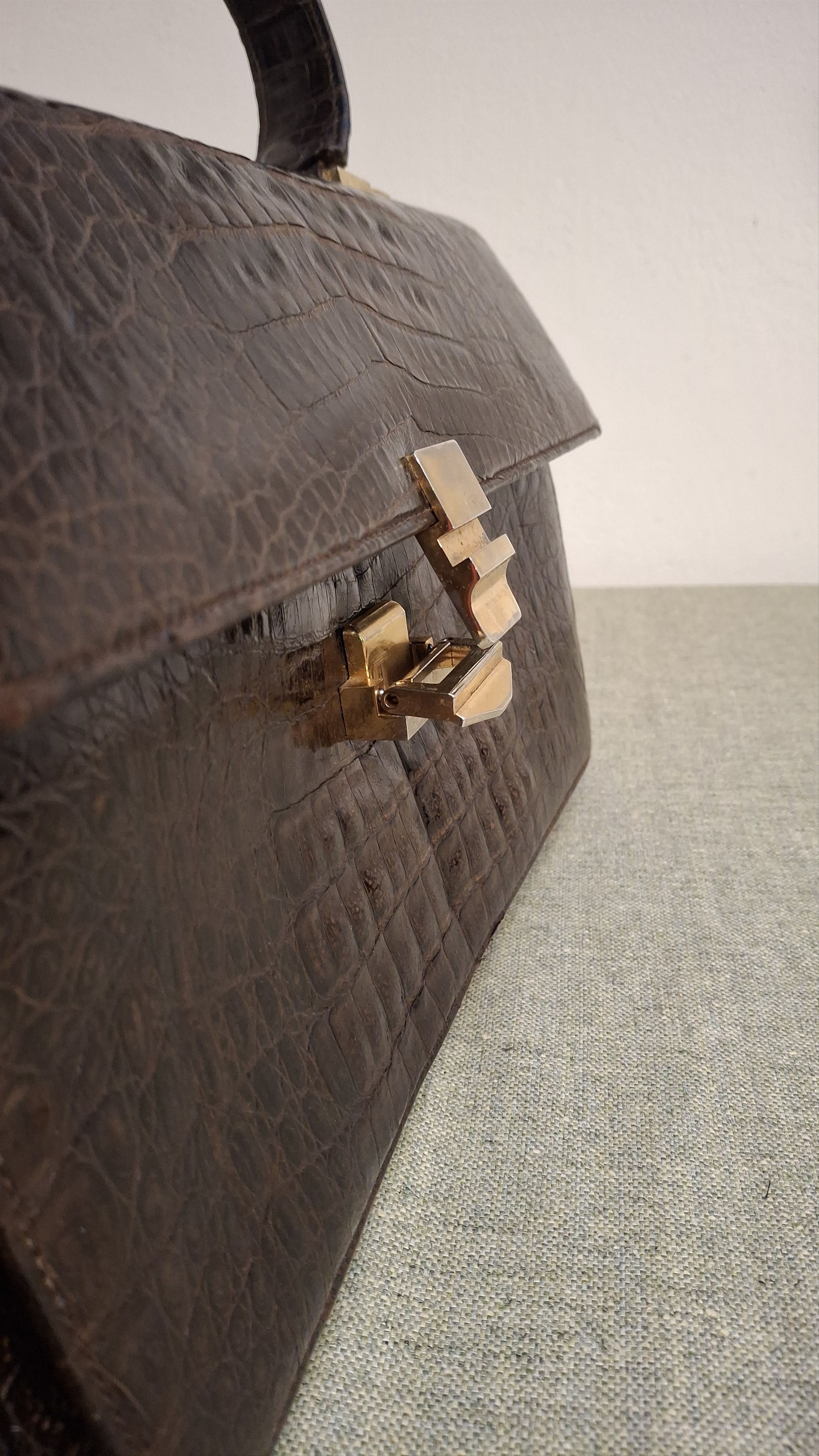 Vintage 1950s Genuine Crocodile Leather Structured Handbag Size ONE SIZE - 16 Thumbnail