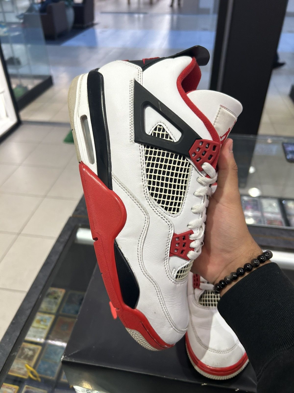 Jordan Brand Jordan 4 retro fire red 2020 Size US 11.5 / EU 44-45 - 5 Thumbnail