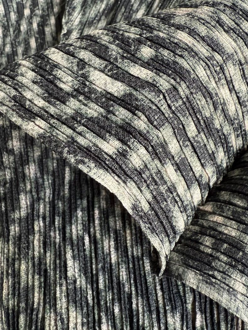 Issey Miyake Issey Miyake size:M Black main line fishtail dress Size 23" - 6 Thumbnail