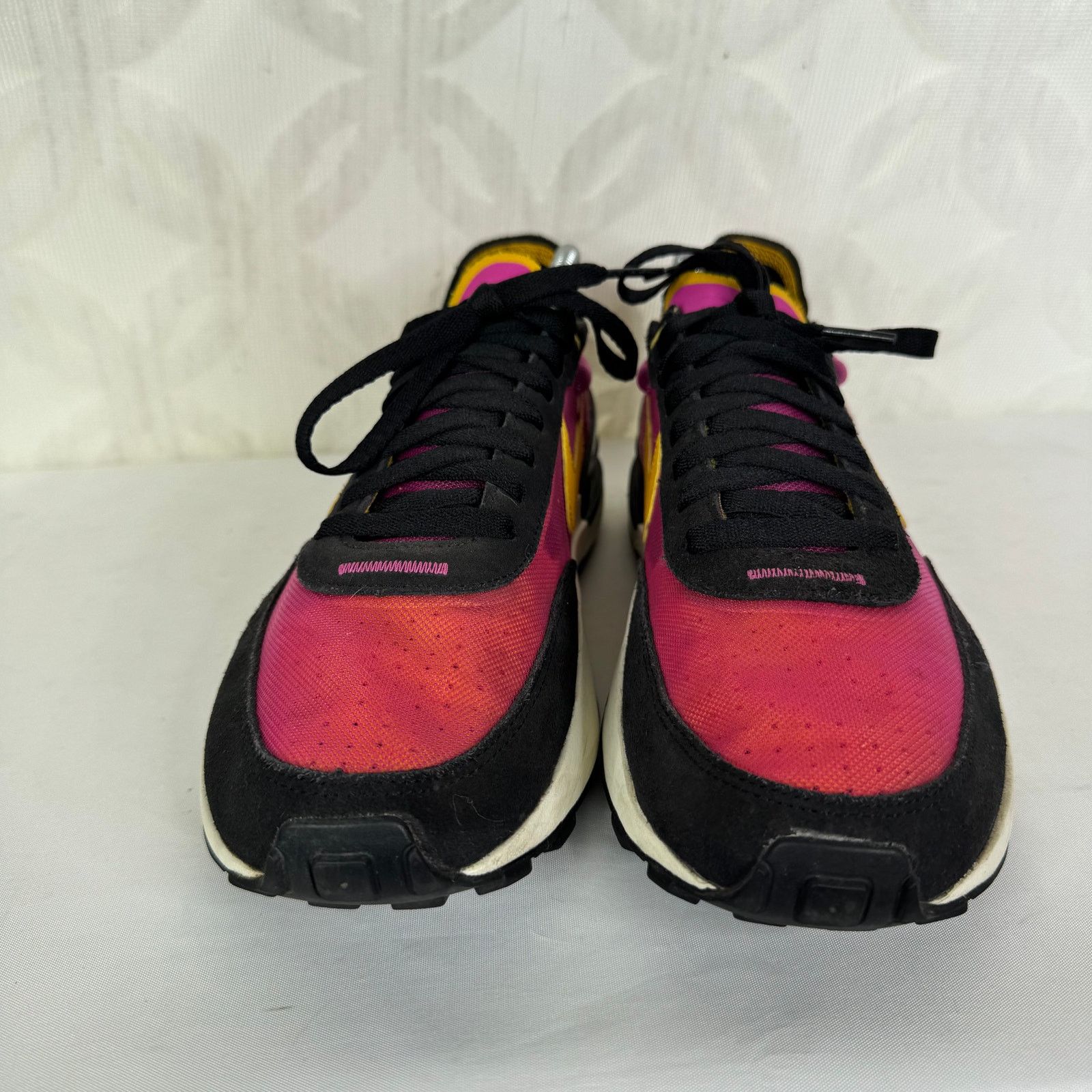 Nike Waffle One Active Fuchsia Running Sneakers