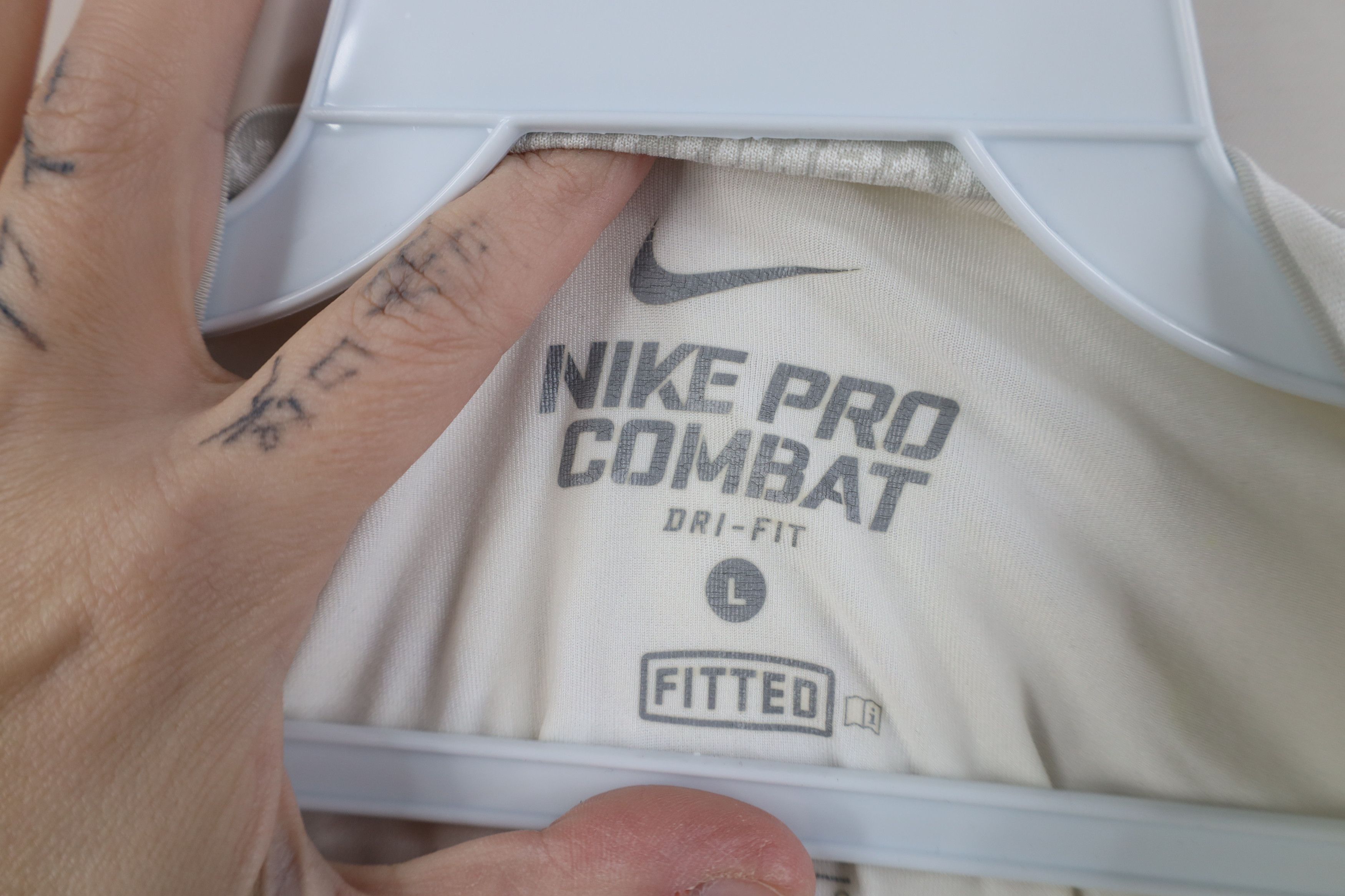 Nike Nike Pro Combat Compression Training Long Sleeve T-Shirt Size US L / EU 52-54 / 3 - 8 Thumbnail