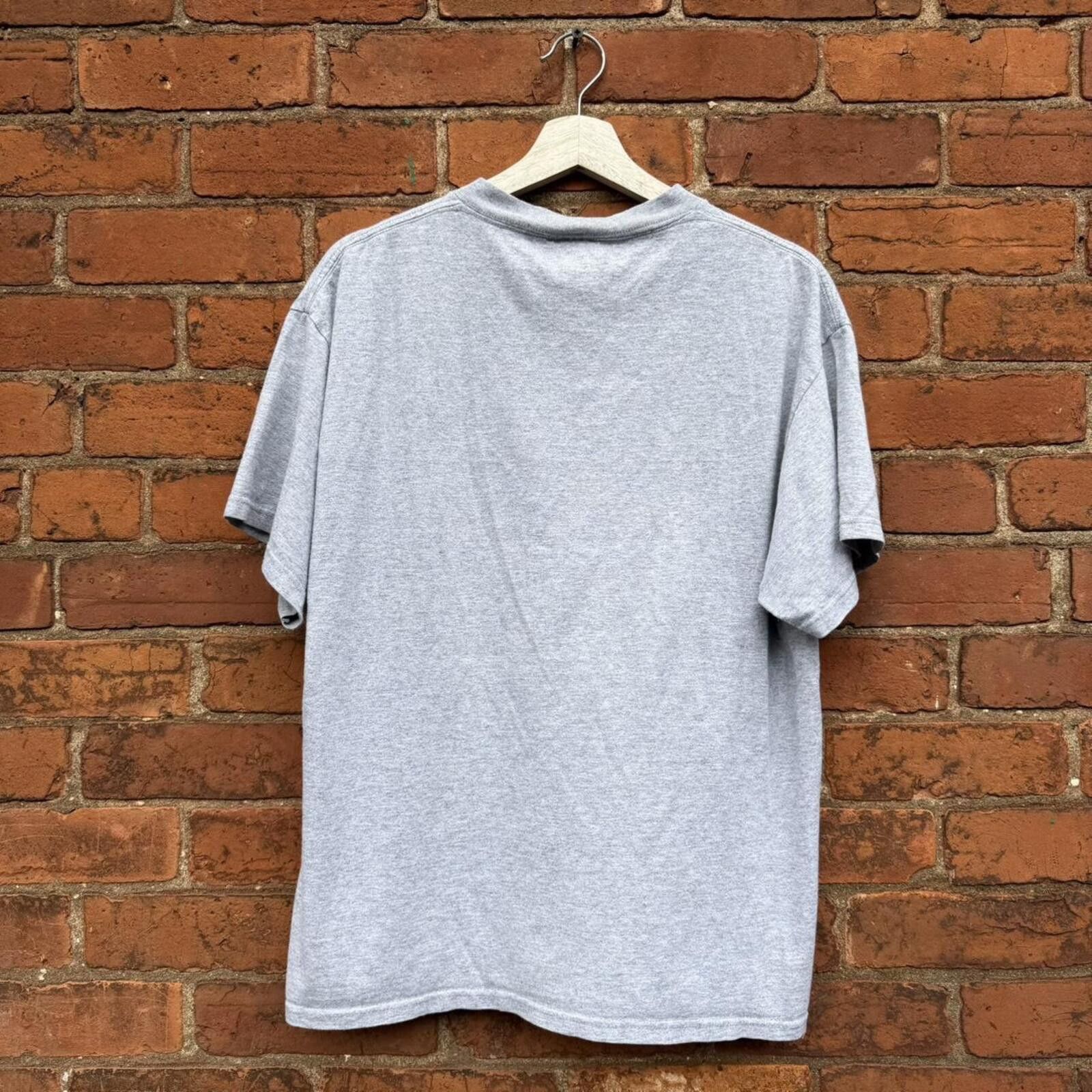 Nike vintage Nike USA Center swoosh t shirt 00s L Size US L / EU 52-54 / 3 - 4 Thumbnail