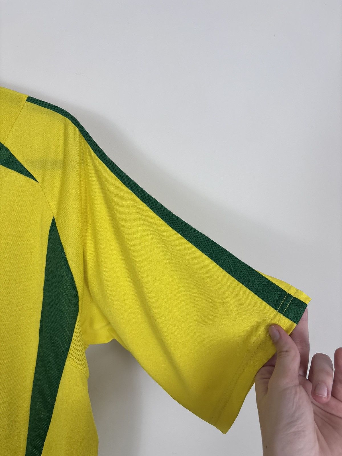 Nike Nike Brazil National Team World Cup 2002/04 Soccer Jersey Size US XL / EU 56 / 4 - 10 Thumbnail