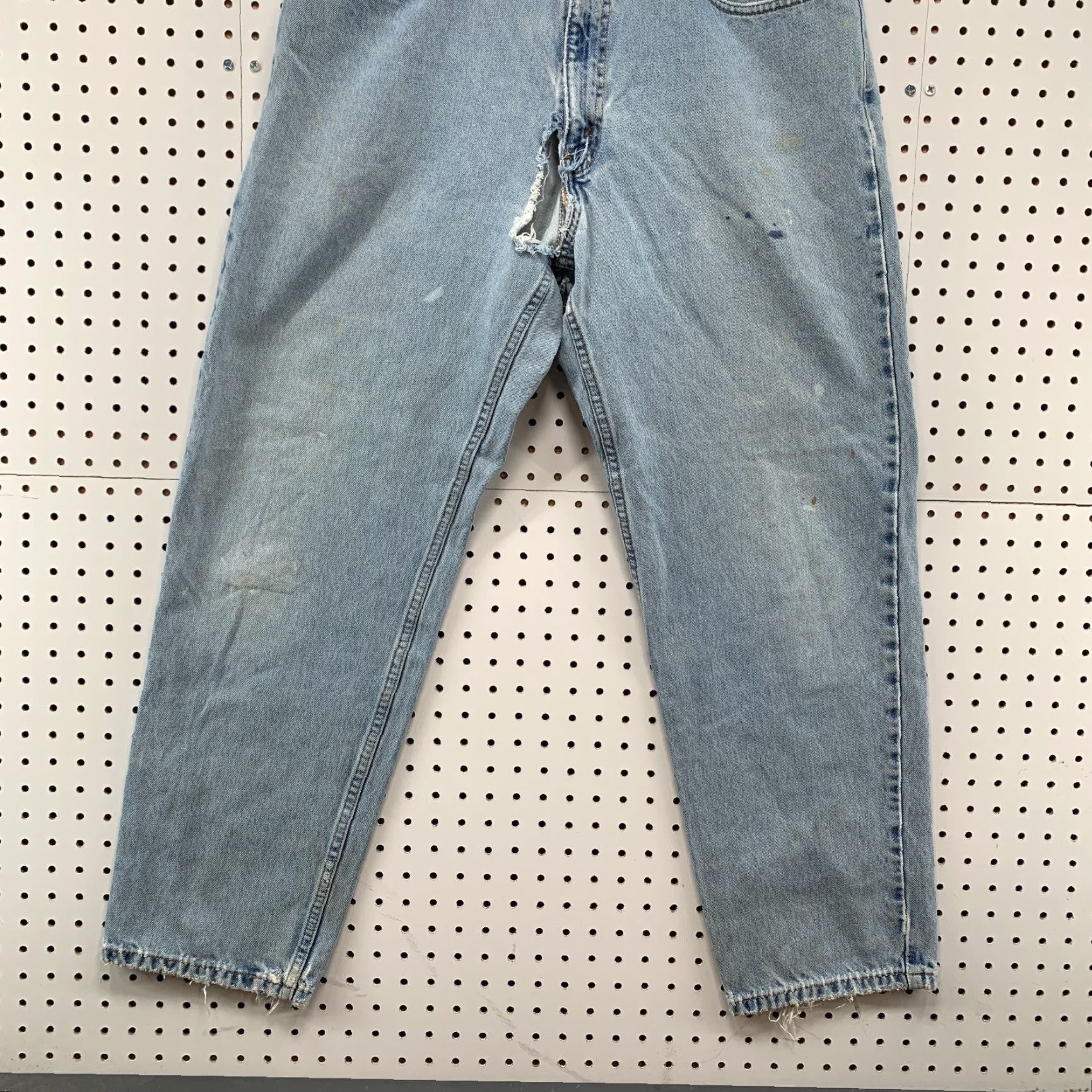 Levi's VINTAGE Levi's 550 Jeans Relaxed Fit Tapered Brown Men's 35x29 DISTRESSED Size US 35 - 5 Thumbnail