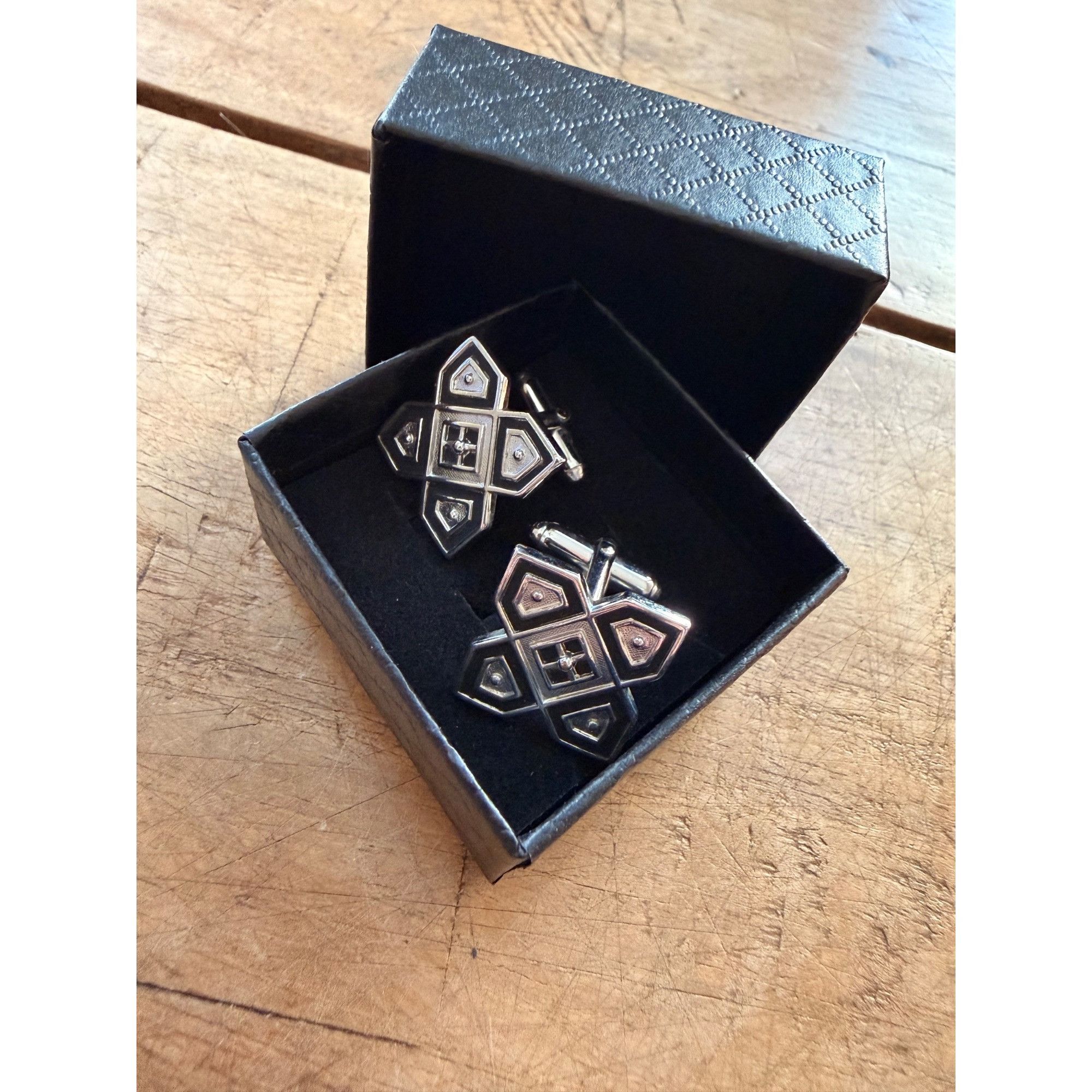 Other Geometric Silver & Black Metal Cufflinks With Box Size ONE SIZE - 1 Thumbnail