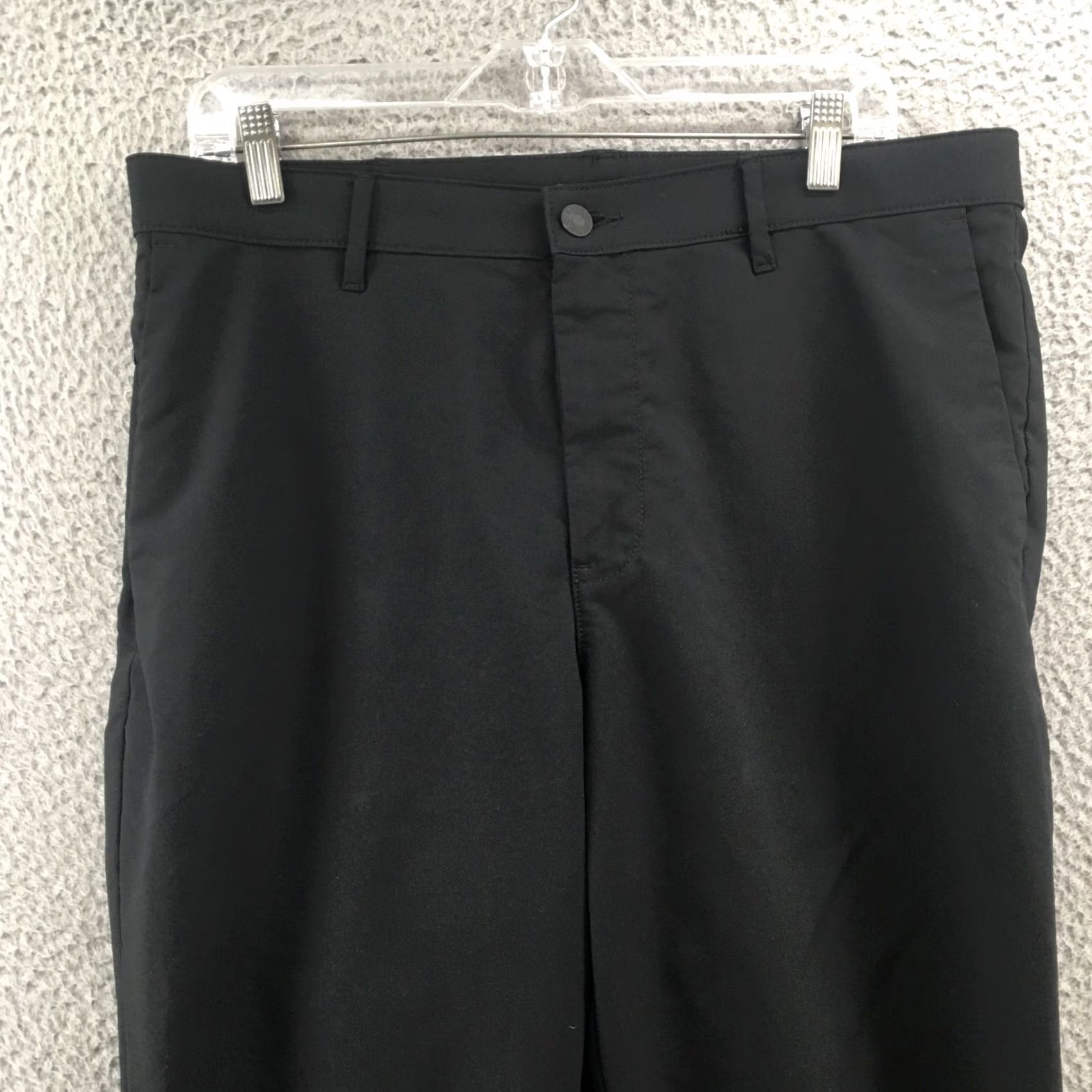 Banana Republic Banana Republic Chino Pants Mens 36 Black 36X30 Regular Zip Fly Casual Workwear Size US 36 / EU 52 - 2 Thumbnail