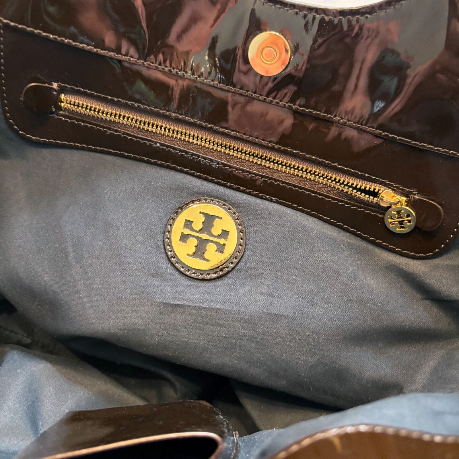 Tory Burch Tory Burch Logo Black Patent Leather Bombe Large Tote Purse Size ONE SIZE - 6 Thumbnail