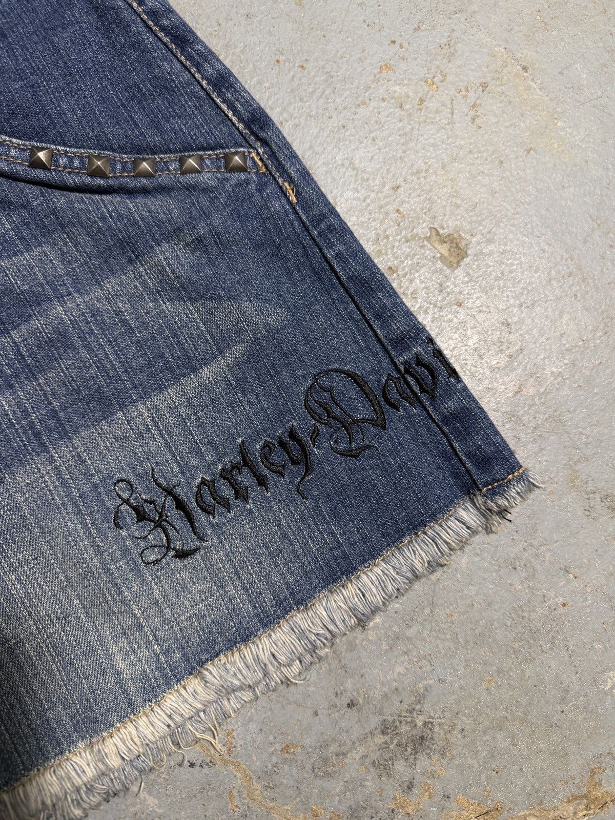 Harley Davidson Harley Davidson Women’s Denim Mini Skirt Size 30" / US 8 / IT 44 - 2 Thumbnail