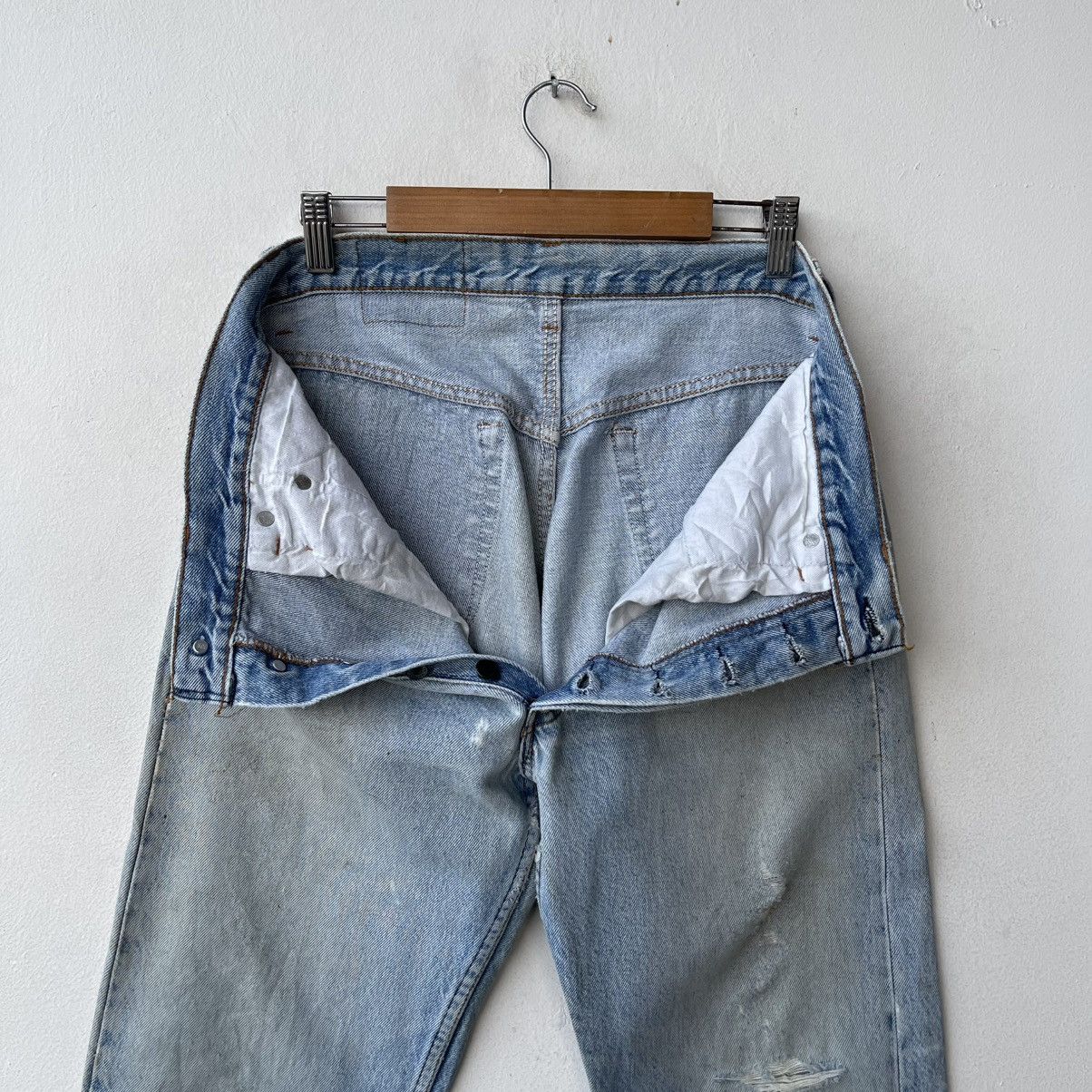 Levi's Thrashed Vintage 80s Levi’s 501 Denim Jeans Size US 32 / EU 48 - 16 Thumbnail