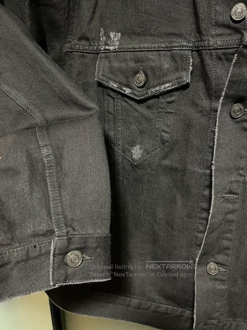 Balenciaga Balenciaga Letter Printed Distressed Washed Denim Jacket Size US S / EU 44-46 / 1 - 4 Thumbnail