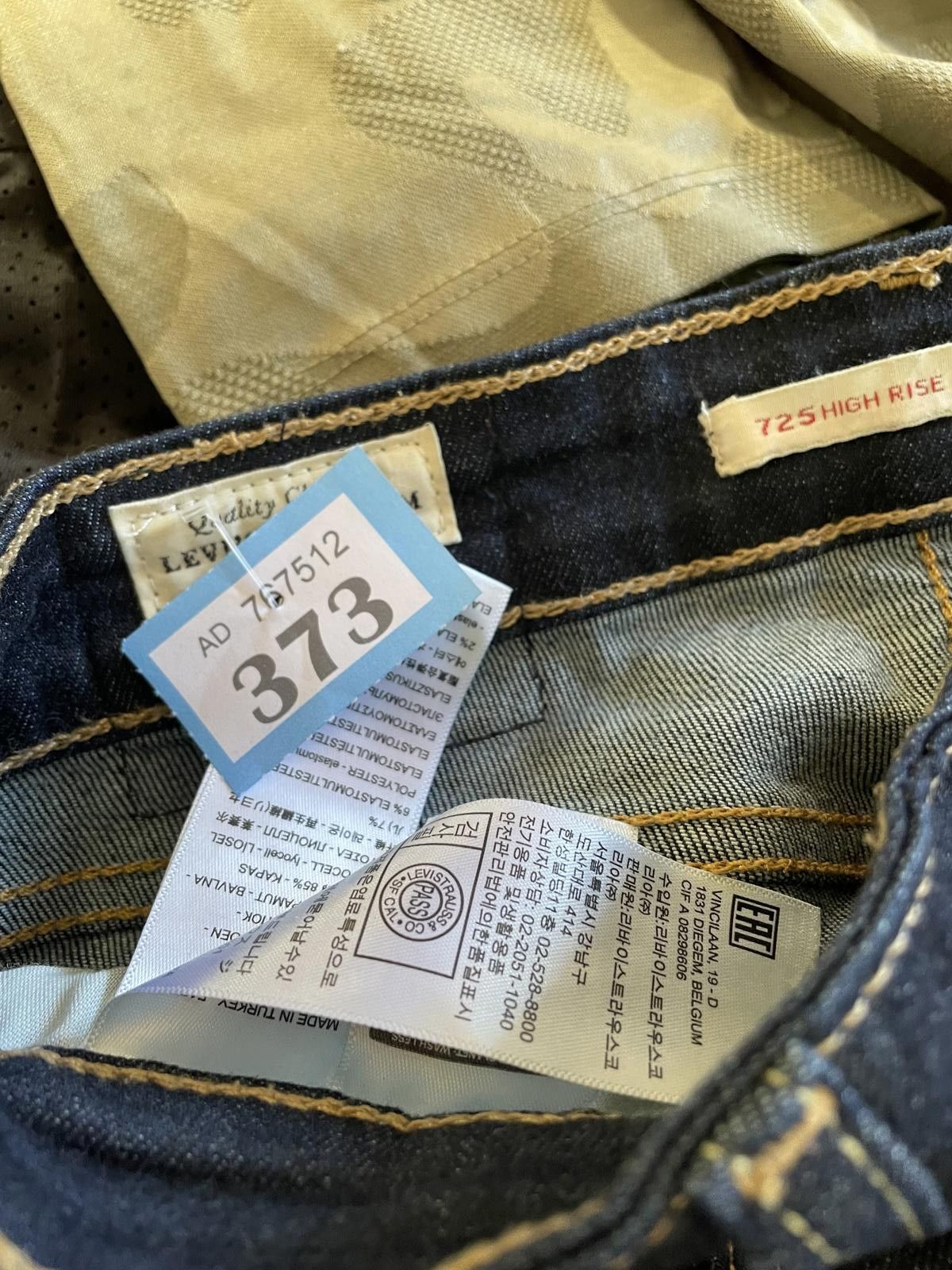 Levi's Levi's Women's Dark Blue Denim Jeans Size 27 Size 27" / US 4 / IT 40 - 4 Thumbnail
