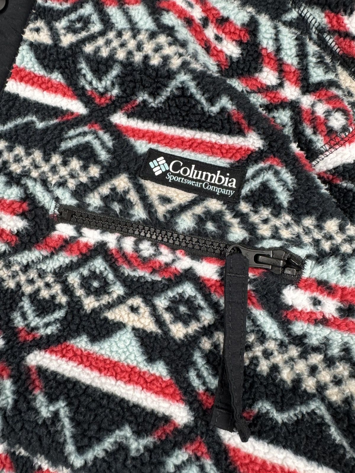 Columbia × Vintage Vintage Y2K Columbia Sherpa hoodie Navaho print gorpcore Size US M / EU 48-50 / 2 - 9 Thumbnail